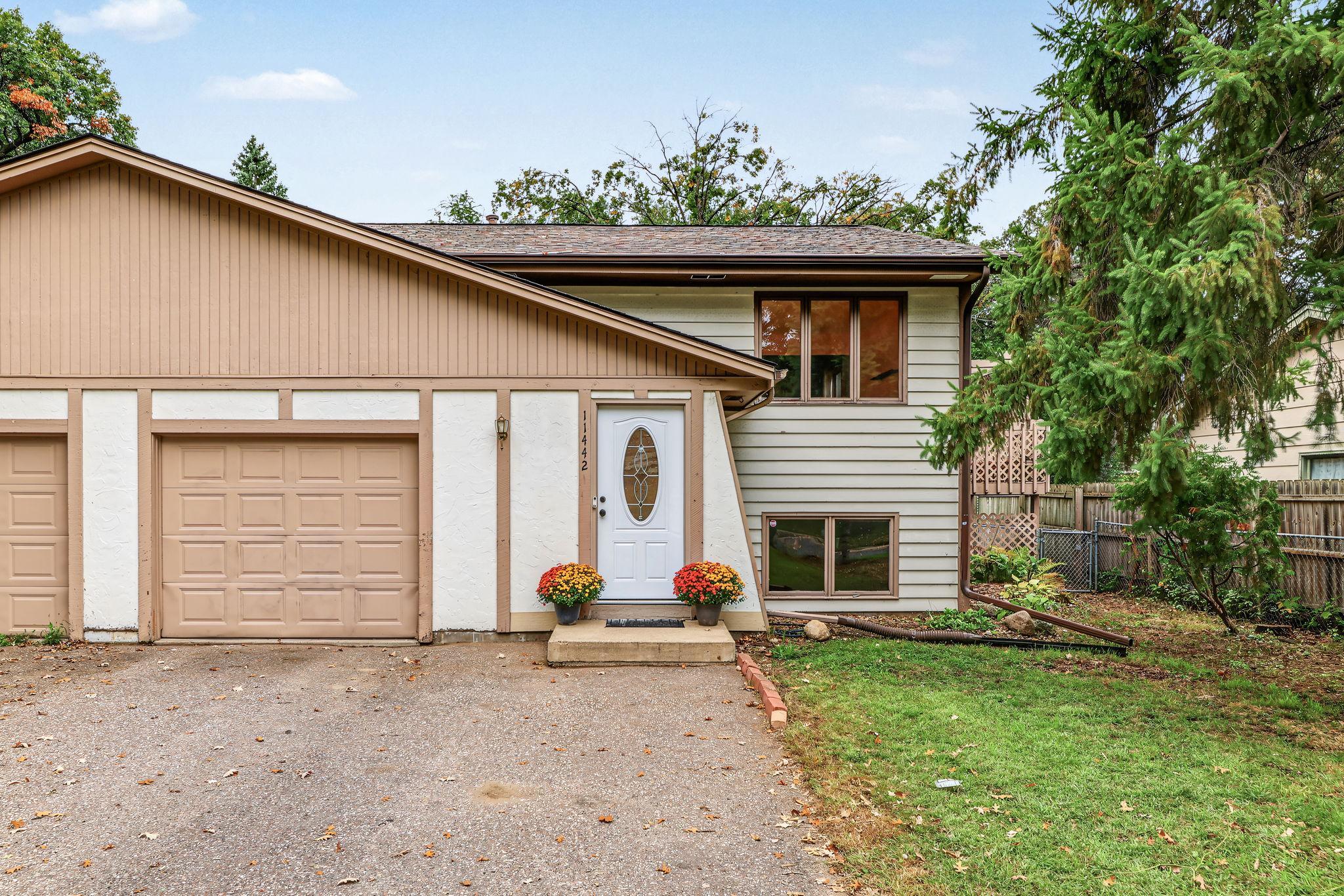 View of Residential at 11442 Osage Street, Coon Rapids MN 55433, Coon Rapids (4 of 20) - Mike Wilen | Minnesota Team Real Estate
