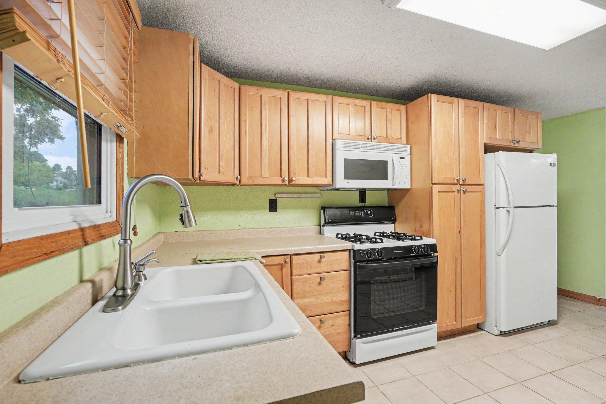 View of Residential at 549 18th Avenue, South Saint Paul MN 55075, South Saint Paul (5 of 23) - Mike Wilen | Minnesota Team Real Estate