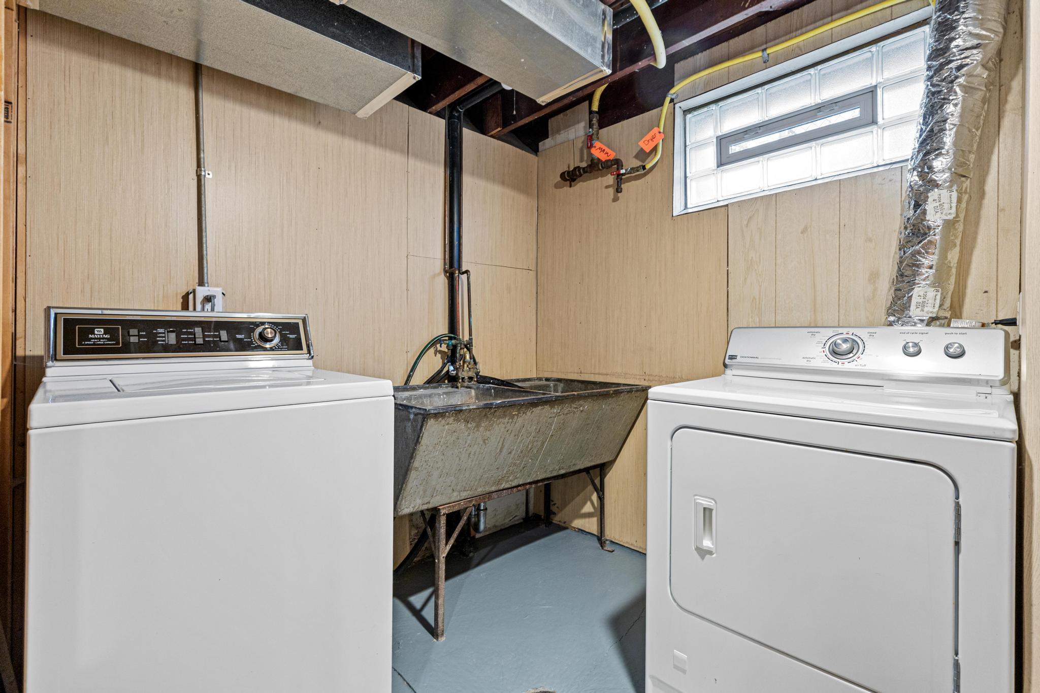 View of Residential at 1658 Sherburne Avenue, Saint Paul MN 55104, Saint Paul (32 of 42) - Mike Wilen | Minnesota Team Real Estate