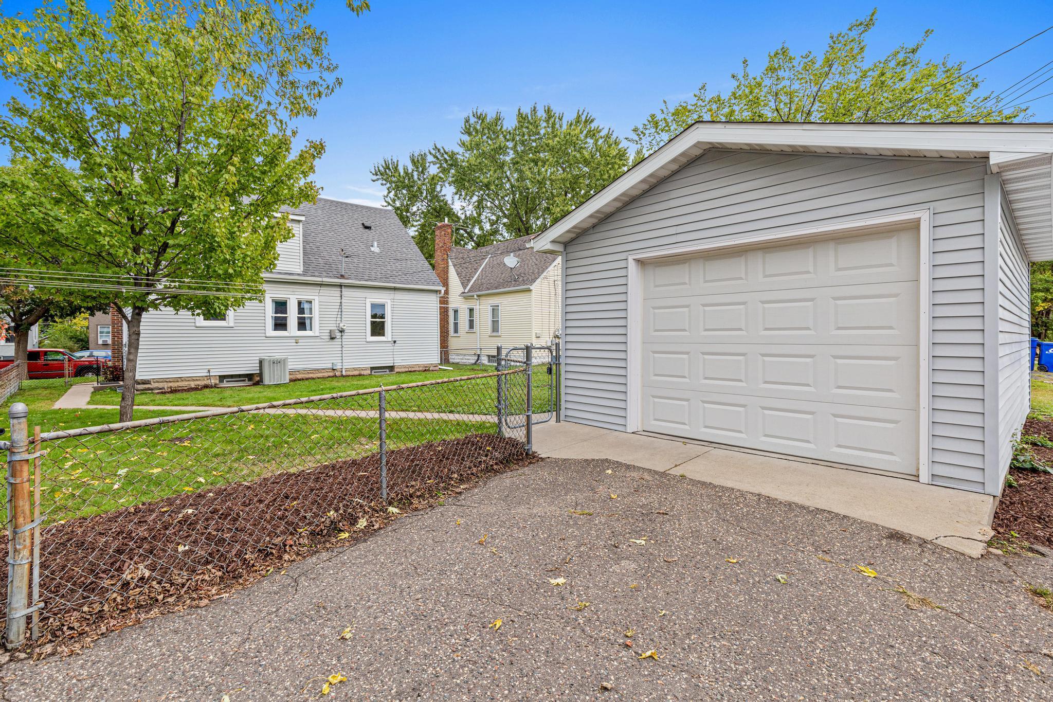 View of Residential at 1658 Sherburne Avenue, Saint Paul MN 55104, Saint Paul (3 of 42) - Mike Wilen | Minnesota Team Real Estate