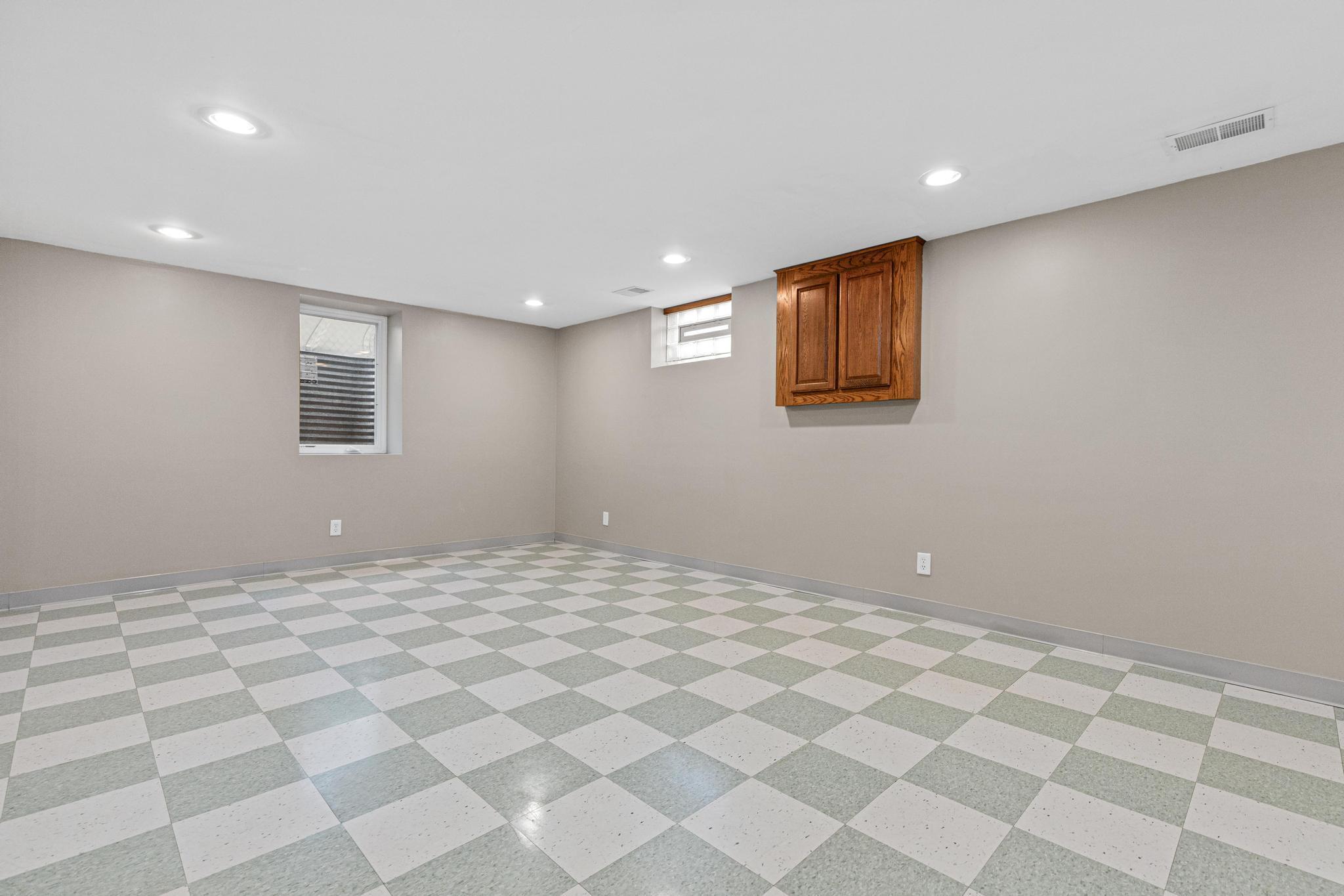 View of Residential at 1658 Sherburne Avenue, Saint Paul MN 55104, Saint Paul (28 of 42) - Mike Wilen | Minnesota Team Real Estate