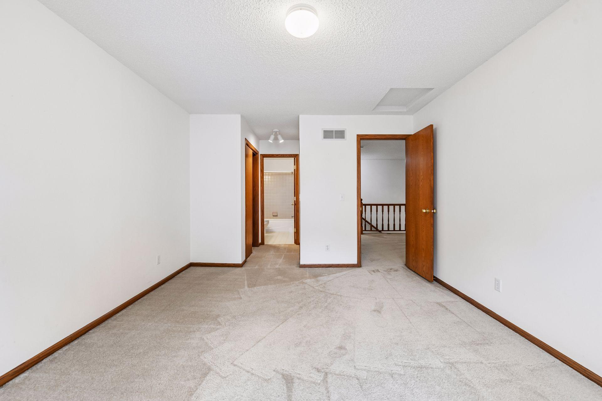 View of Residential at 18512 Lime Tree Court, Minnetonka MN 55345, Minnetonka (19 of 23) - Mike Wilen | Minnesota Team Real Estate