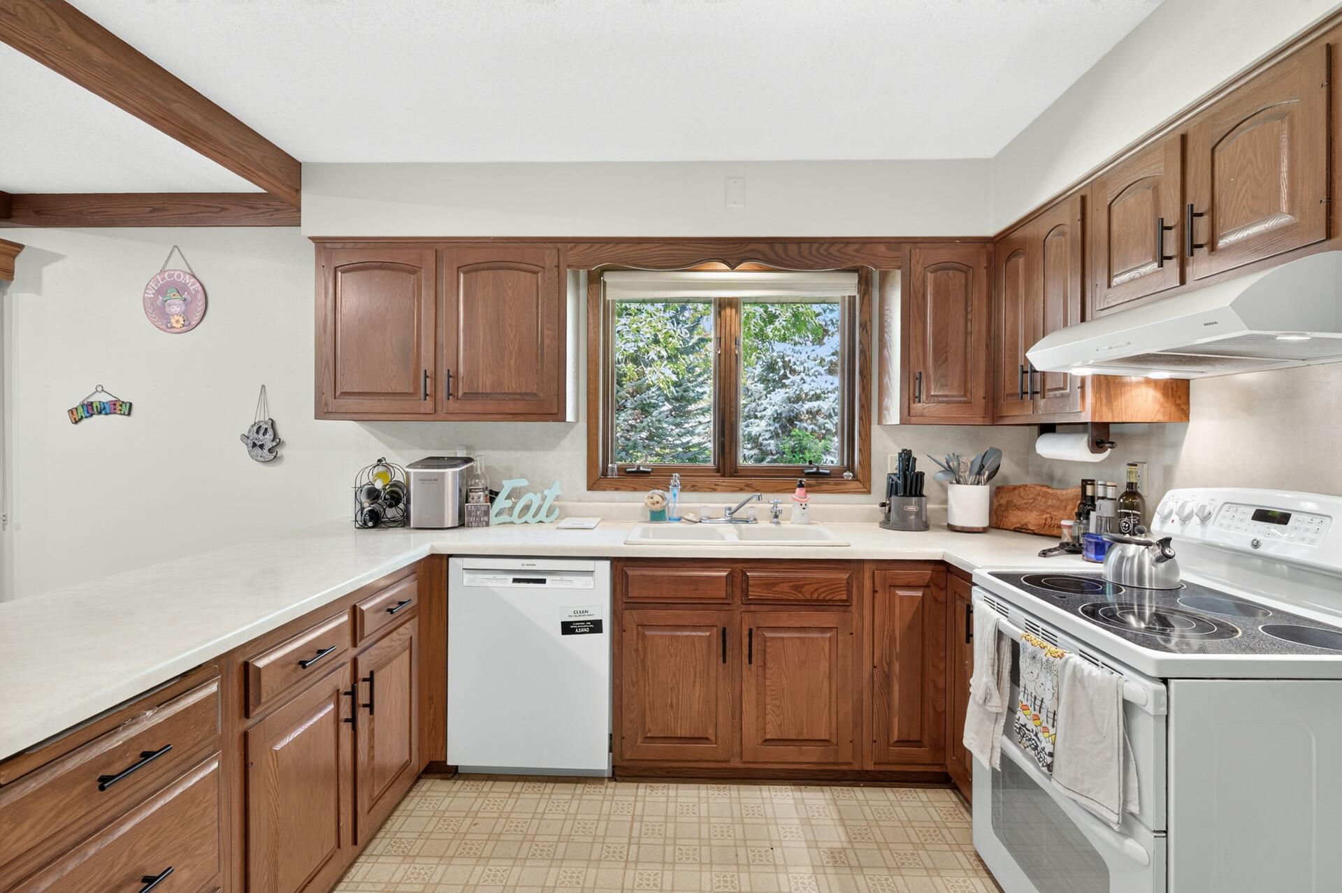 View of Residential at 401 Shady Lane, Norwood Young America MN 55397, Norwood Young America (8 of 36) - Mike Wilen | Minnesota Team Real Estate