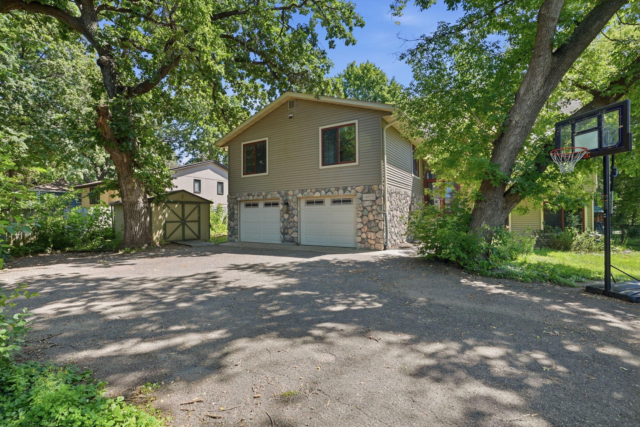 View of Residential at 10515 Old County Road 15, Plymouth MN 55441, Plymouth (38 of 47) - Mike Wilen | Minnesota Team Real Estate