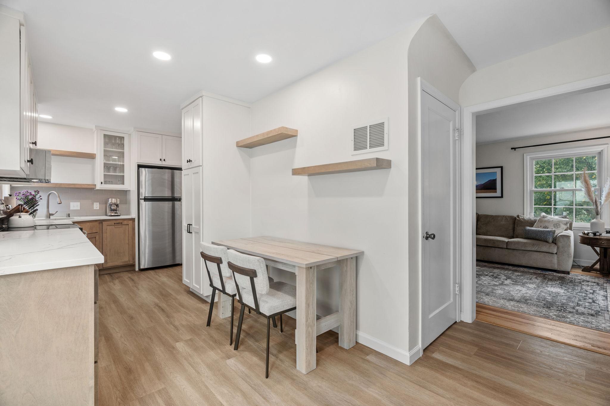 View of Residential at 2828 Alabama Avenue, Saint Louis Park MN 55416, Saint Louis Park (11 of 41) - Mike Wilen | Minnesota Team Real Estate
