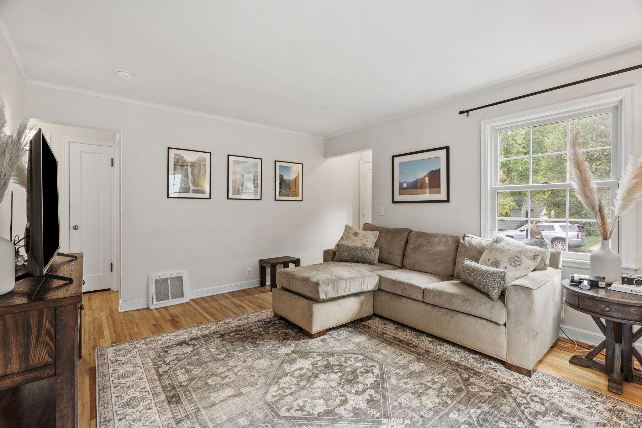 View of Residential at 2828 Alabama Avenue, Saint Louis Park MN 55416, Saint Louis Park (8 of 41) - Mike Wilen | Minnesota Team Real Estate