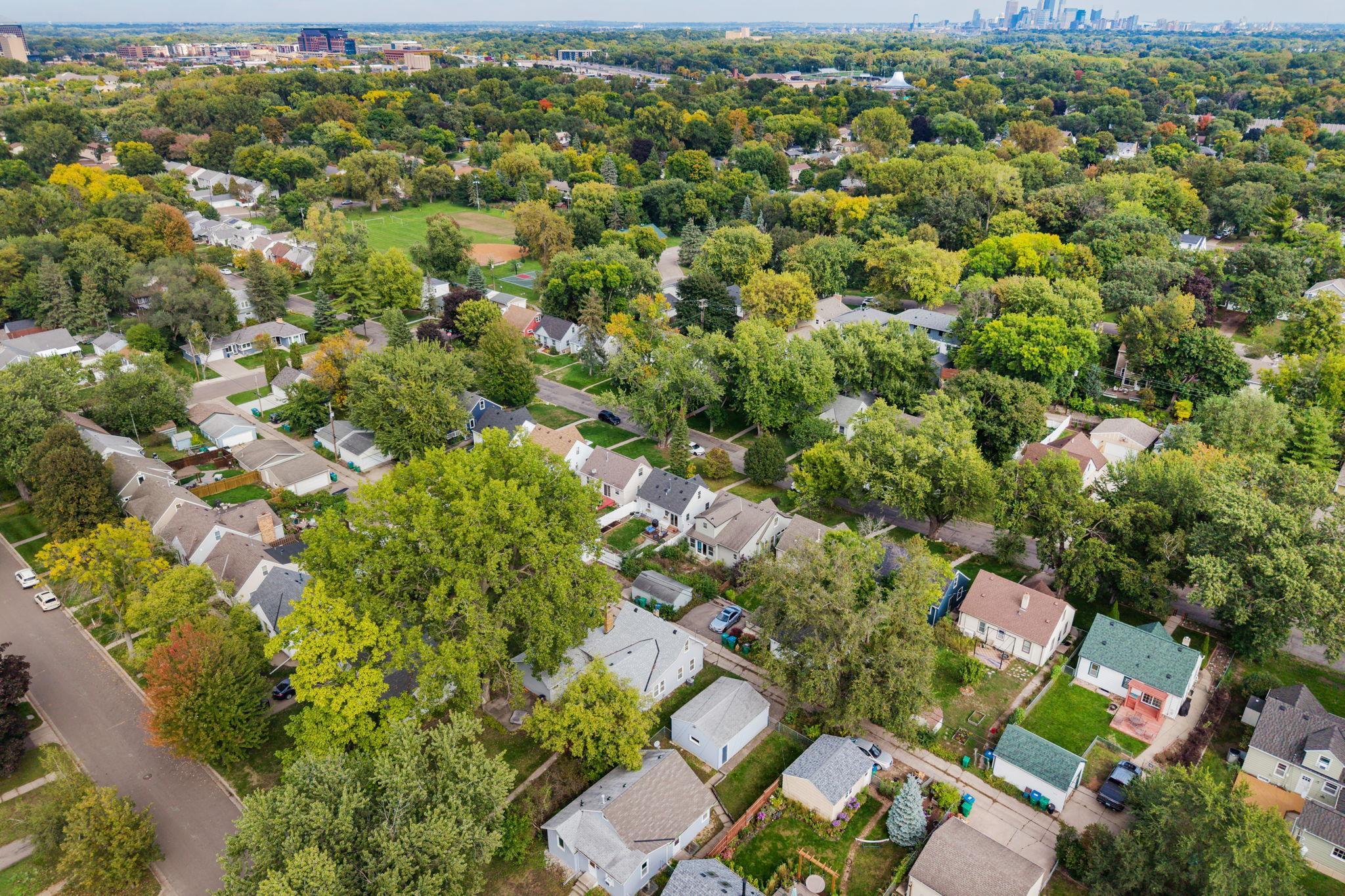 View of Residential at 2828 Alabama Avenue, Saint Louis Park MN 55416, Saint Louis Park (38 of 41) - Mike Wilen | Minnesota Team Real Estate