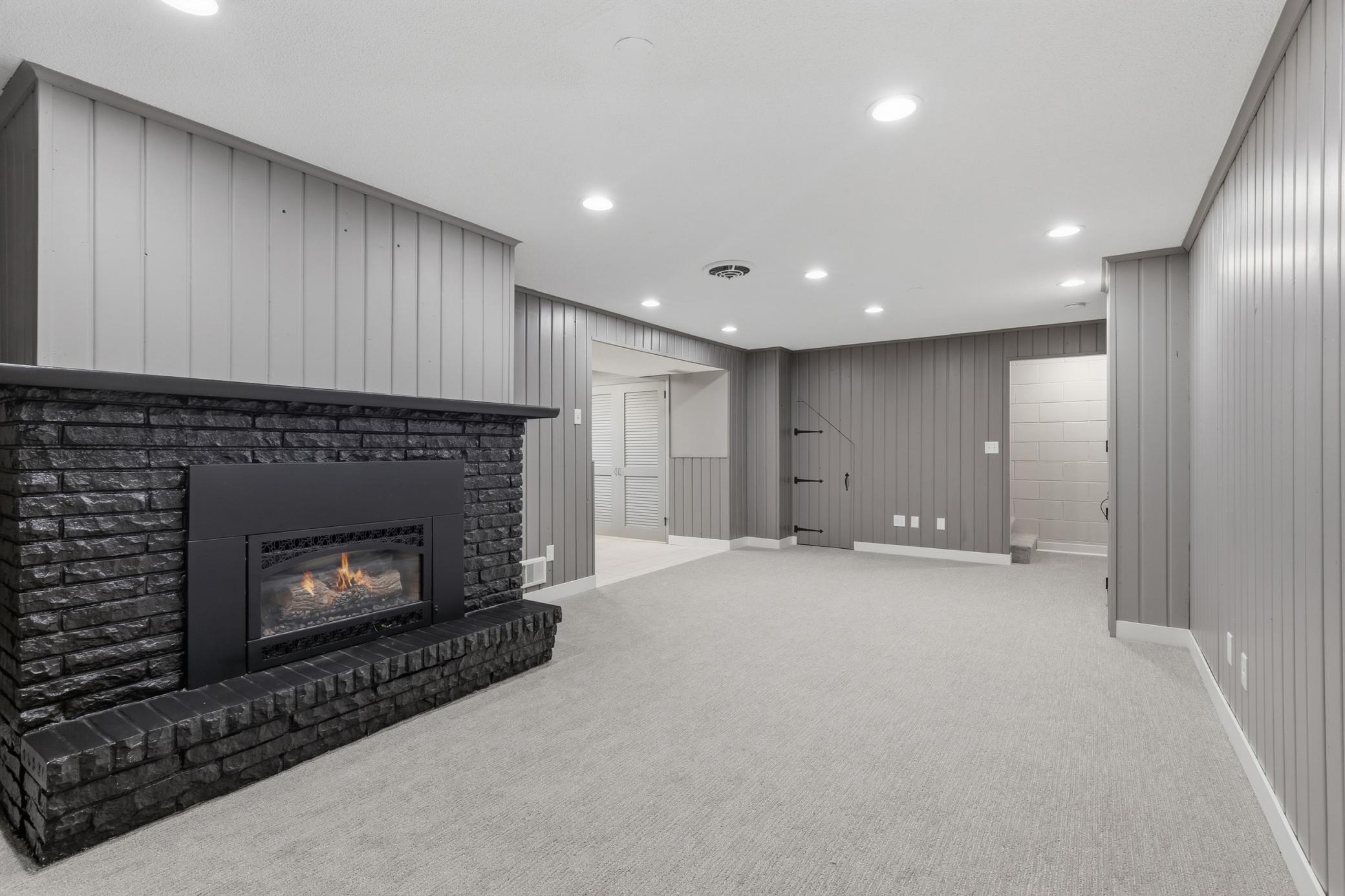 View of Residential at 5613 Warden Avenue, Edina MN 55436, Edina (36 of 51) - Mike Wilen | Minnesota Team Real Estate
