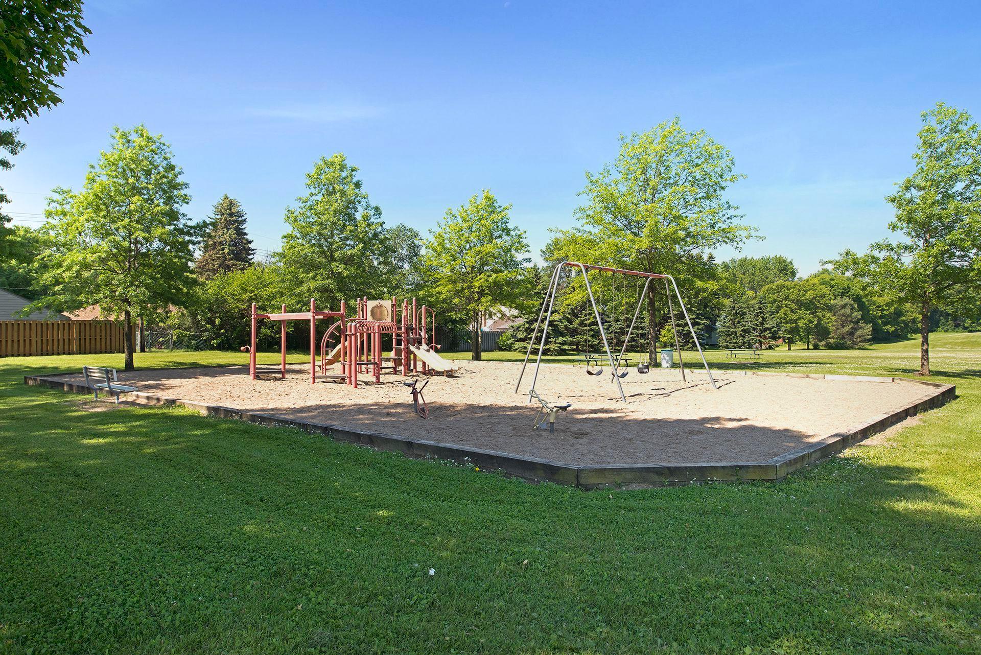 View of Residential at 1616 Sandhurst Avenue, Maplewood MN 55109, Maplewood (75 of 83) - Mike Wilen | Minnesota Team Real Estate