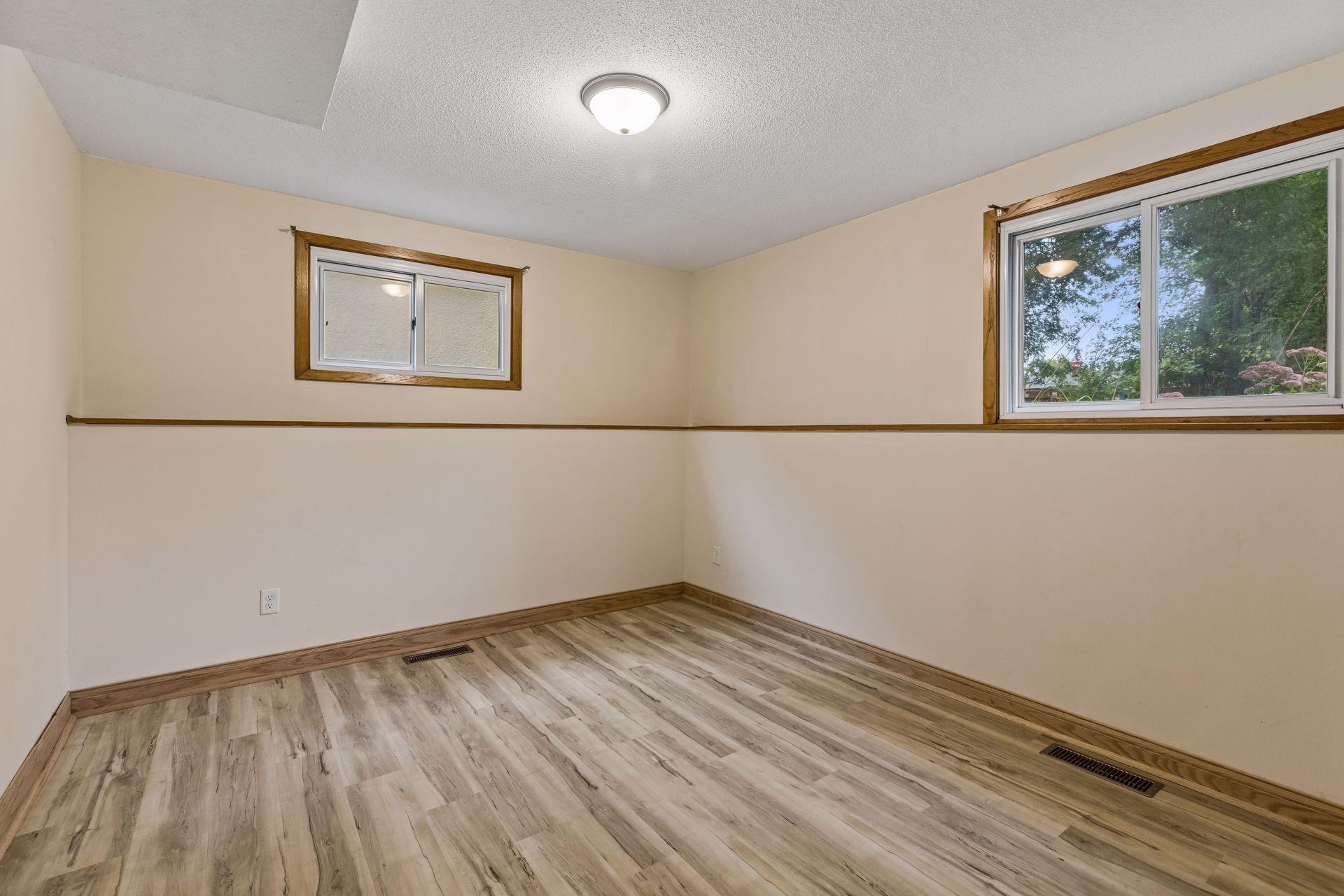 View of Residential at 1616 Sandhurst Avenue, Maplewood MN 55109, Maplewood (59 of 83) - Mike Wilen | Minnesota Team Real Estate