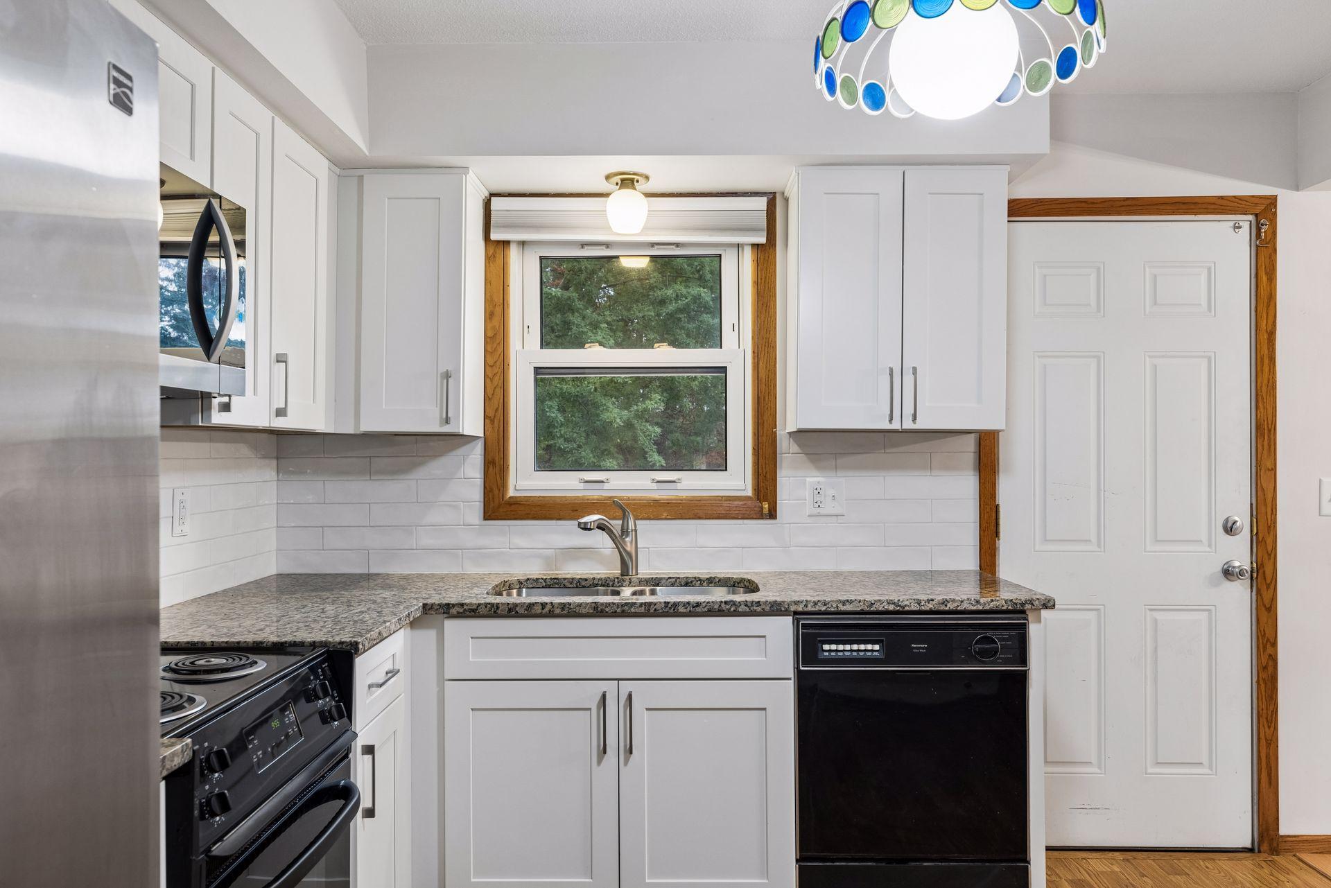 View of Residential at 1616 Sandhurst Avenue, Maplewood MN 55109, Maplewood (29 of 83) - Mike Wilen | Minnesota Team Real Estate