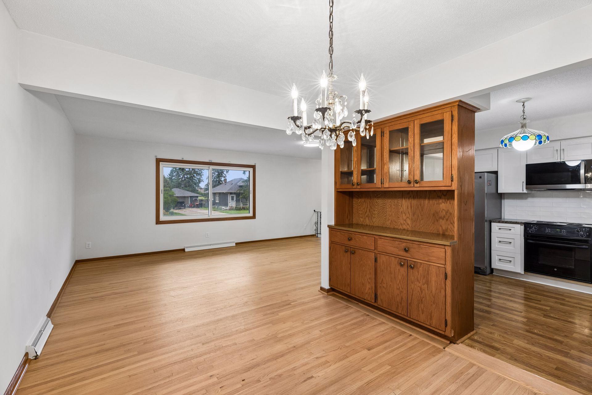 View of Residential at 1616 Sandhurst Avenue, Maplewood MN 55109, Maplewood (23 of 83) - Mike Wilen | Minnesota Team Real Estate