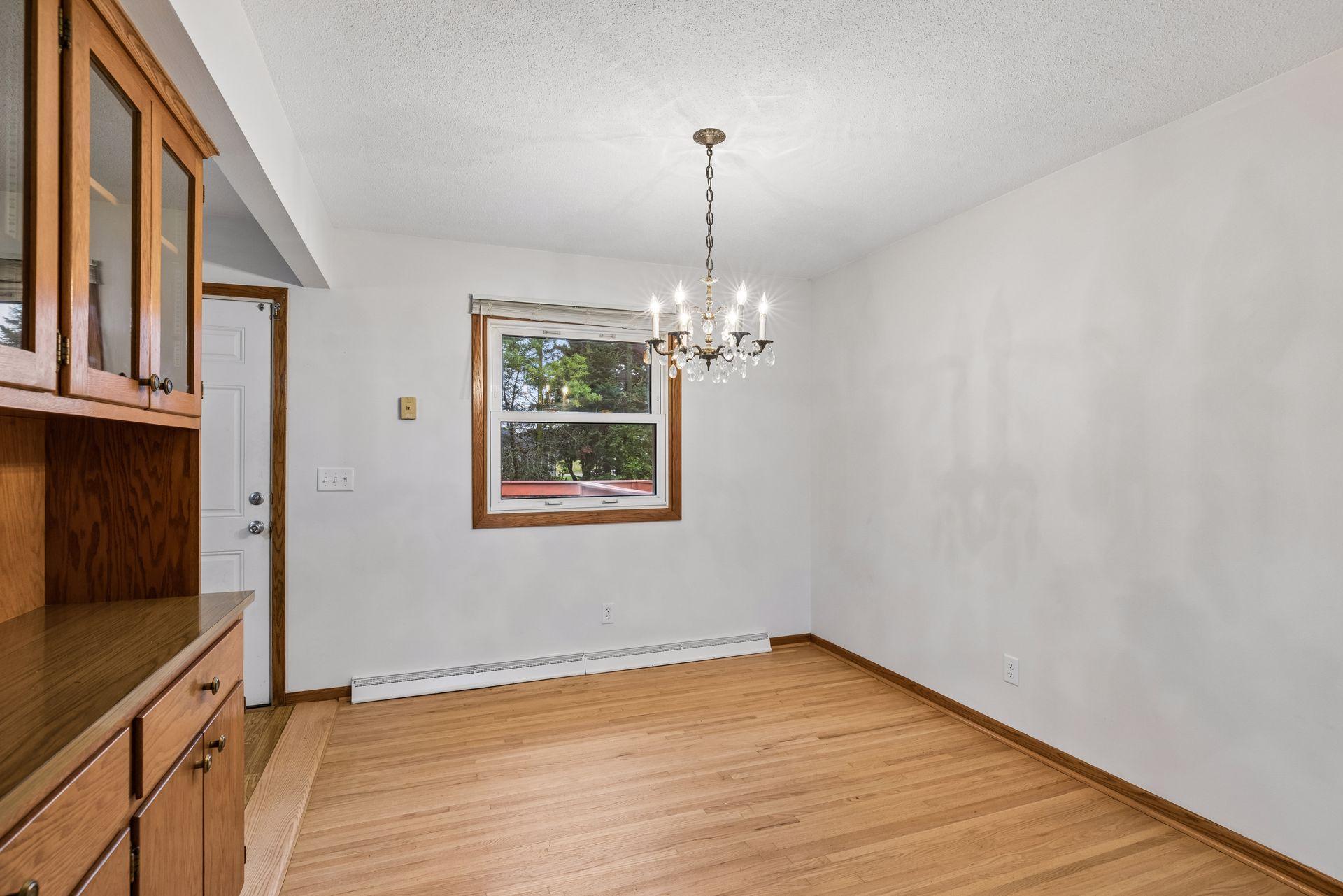 View of Residential at 1616 Sandhurst Avenue, Maplewood MN 55109, Maplewood (20 of 83) - Mike Wilen | Minnesota Team Real Estate