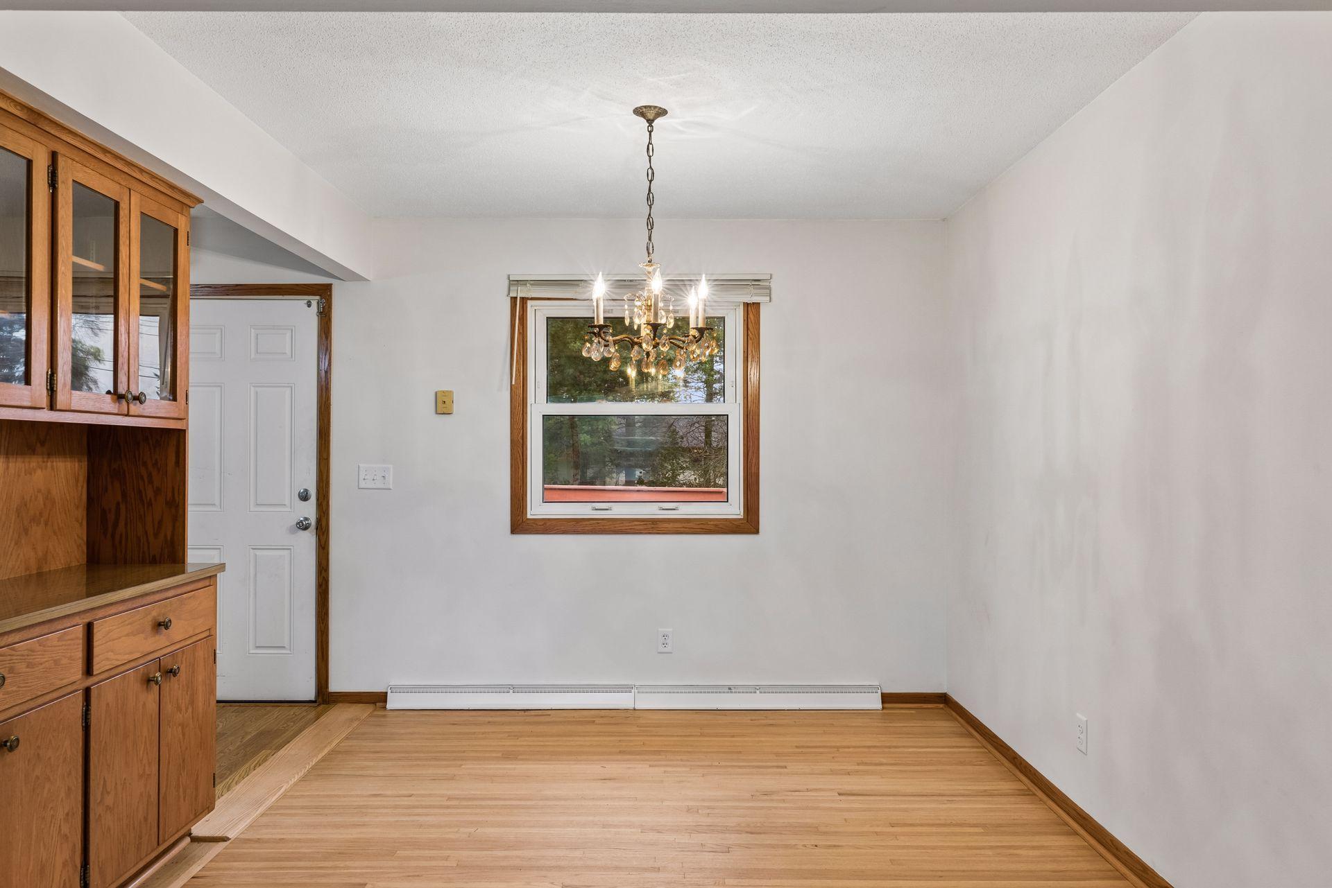 View of Residential at 1616 Sandhurst Avenue, Maplewood MN 55109, Maplewood (19 of 83) - Mike Wilen | Minnesota Team Real Estate