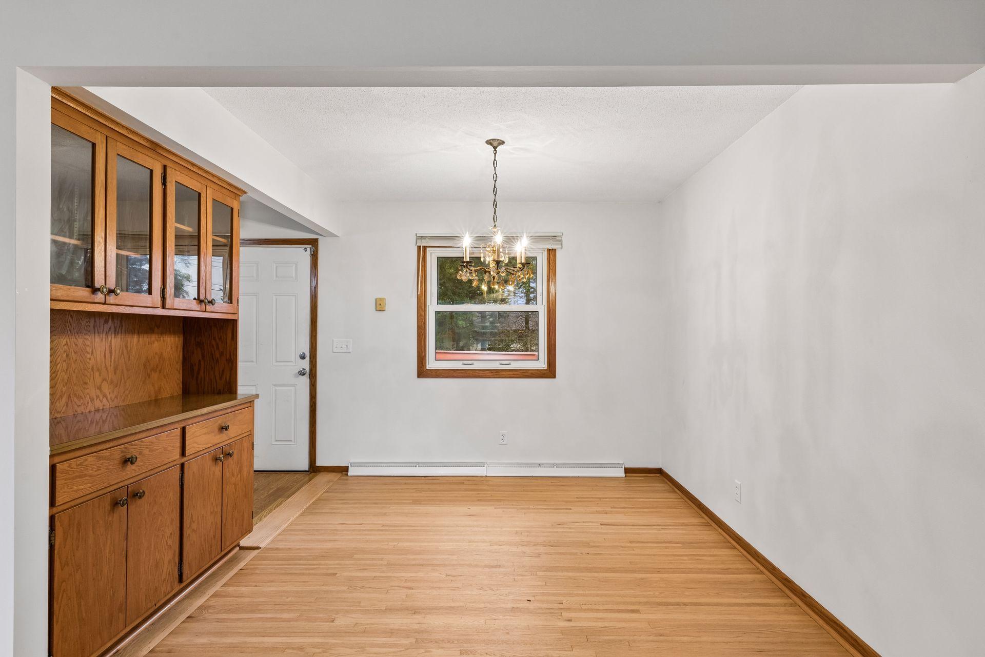 View of Residential at 1616 Sandhurst Avenue, Maplewood MN 55109, Maplewood (18 of 83) - Mike Wilen | Minnesota Team Real Estate