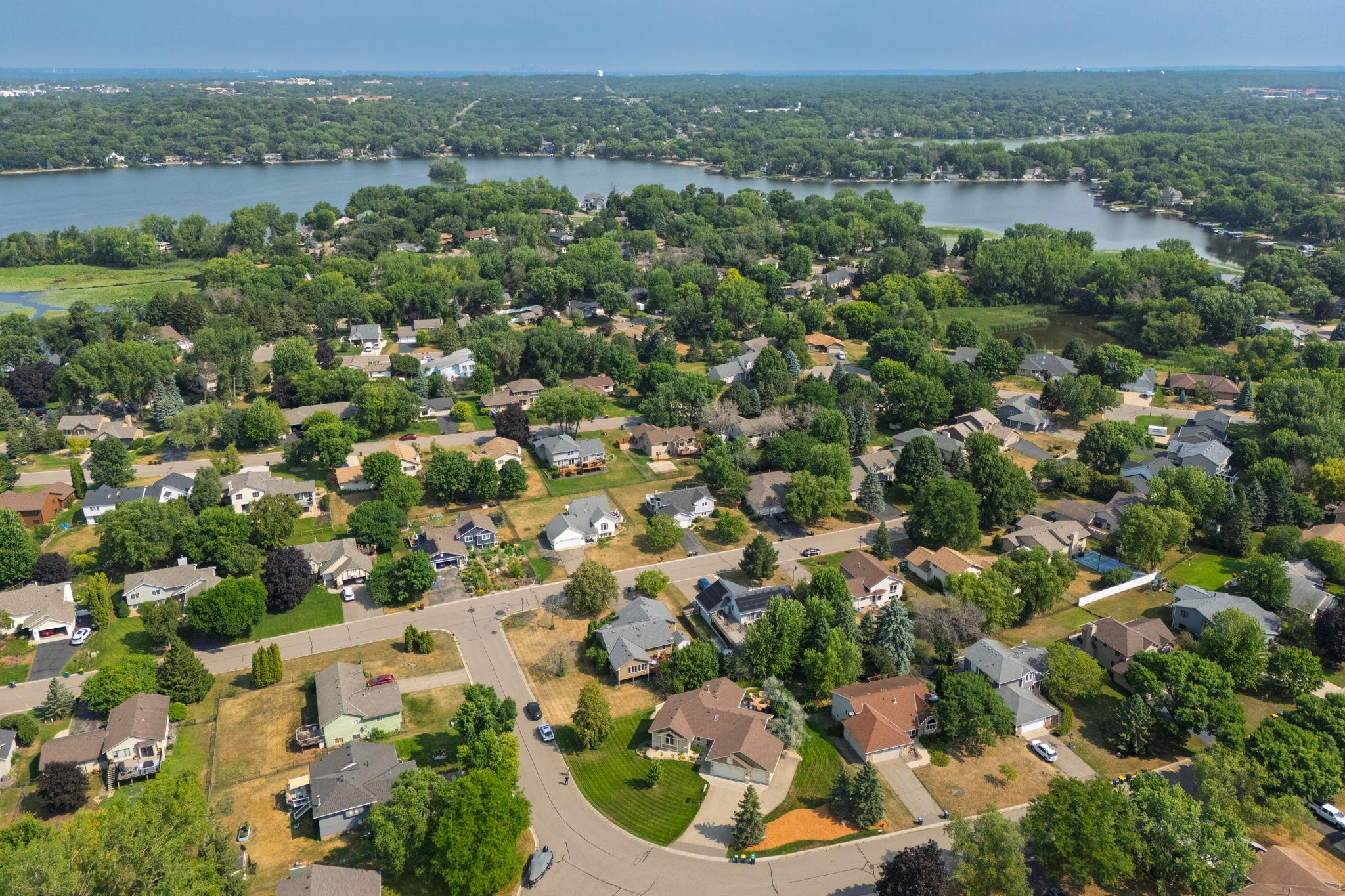 View of Residential at 16185 Inglewood Drive, Lakeville MN 55044, Lakeville (11 of 14) - Mike Wilen | Minnesota Team Real Estate