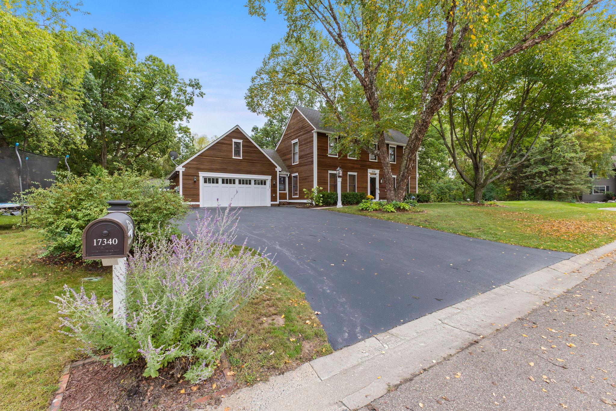 View of Residential at 17340 Jade Court, Lakeville MN 55044, Lakeville (3 of 39) - Mike Wilen | Minnesota Team Real Estate