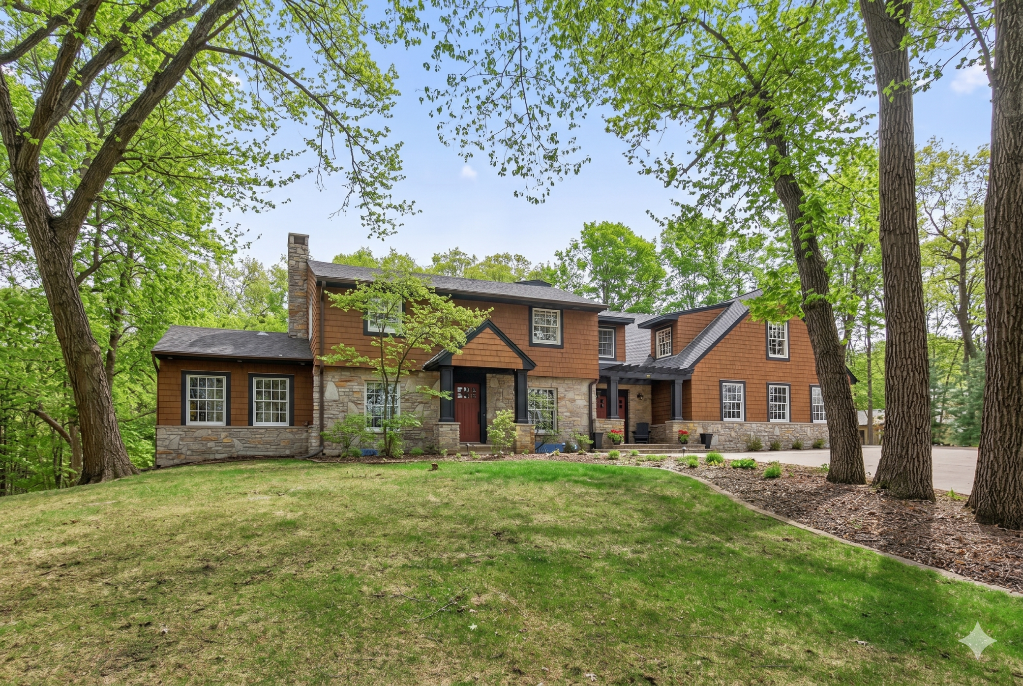 View of Single Family at 19055 Ridgewood Road, Deephaven - Mike Wilen | Minnesota Team Real Estate