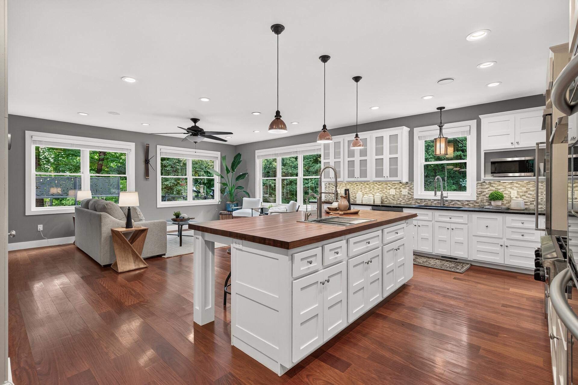 View of Residential at 19055 Ridgewood Road, Deephaven MN 55391, Deephaven (13 of 92) - Mike Wilen | Minnesota Team Real Estate