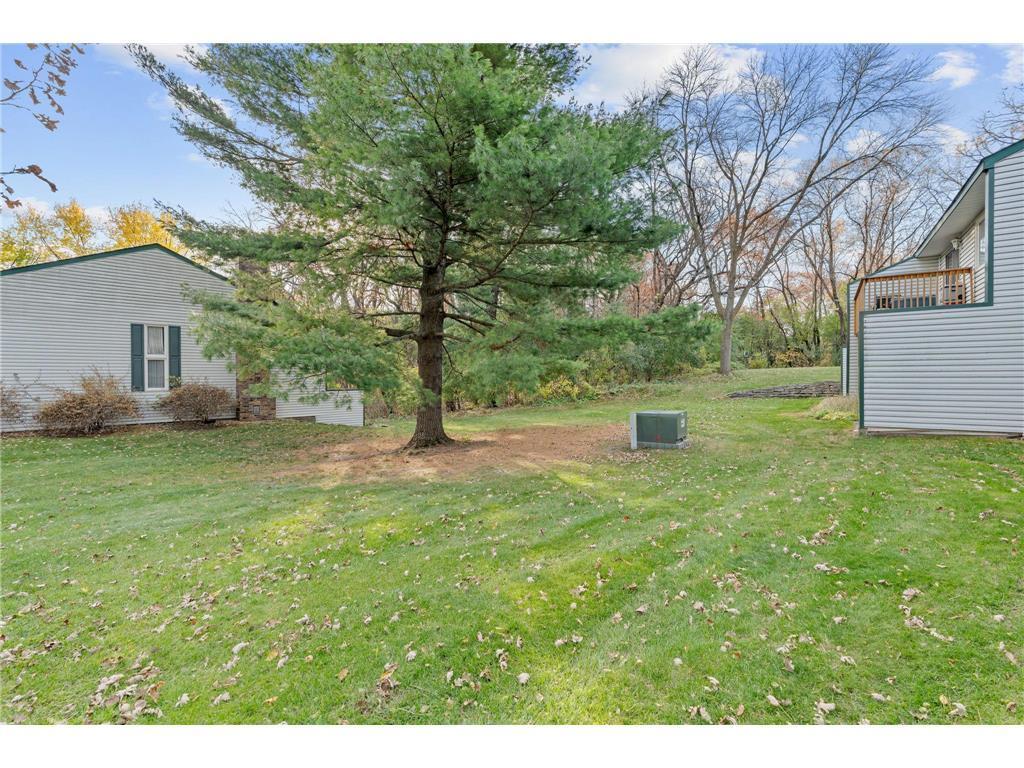 View of Residential at 13573 Everton Avenue, Apple Valley MN 55124, Apple Valley (26 of 29) - Mike Wilen | Minnesota Team Real Estate