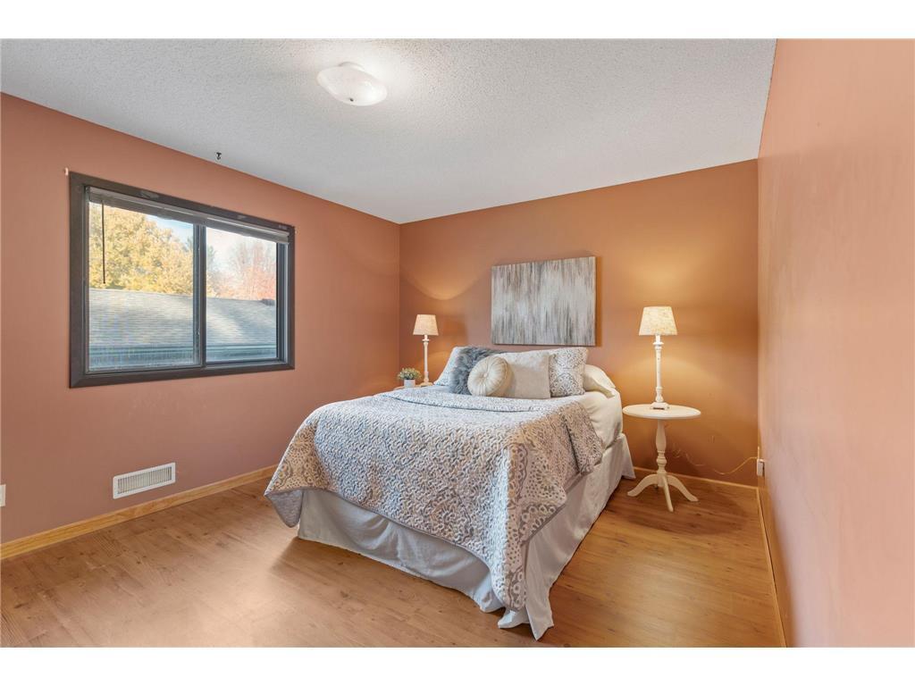 View of Residential at 13573 Everton Avenue, Apple Valley MN 55124, Apple Valley (10 of 29) - Mike Wilen | Minnesota Team Real Estate