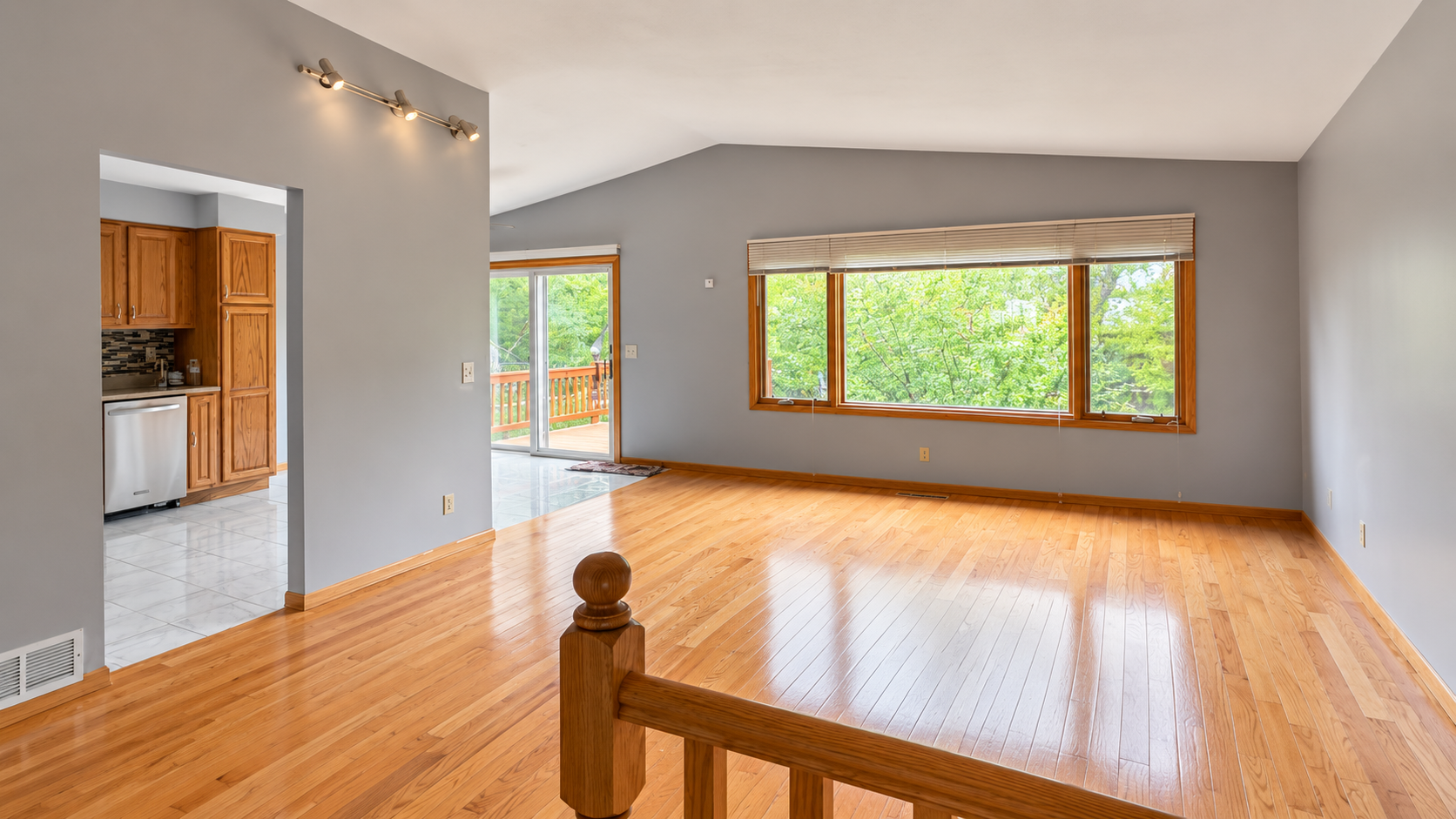 View of Residential at 5316 Brookdale Drive, Brooklyn Park MN 55443, Brooklyn Park (4 of 11) - Mike Wilen | Minnesota Team Real Estate