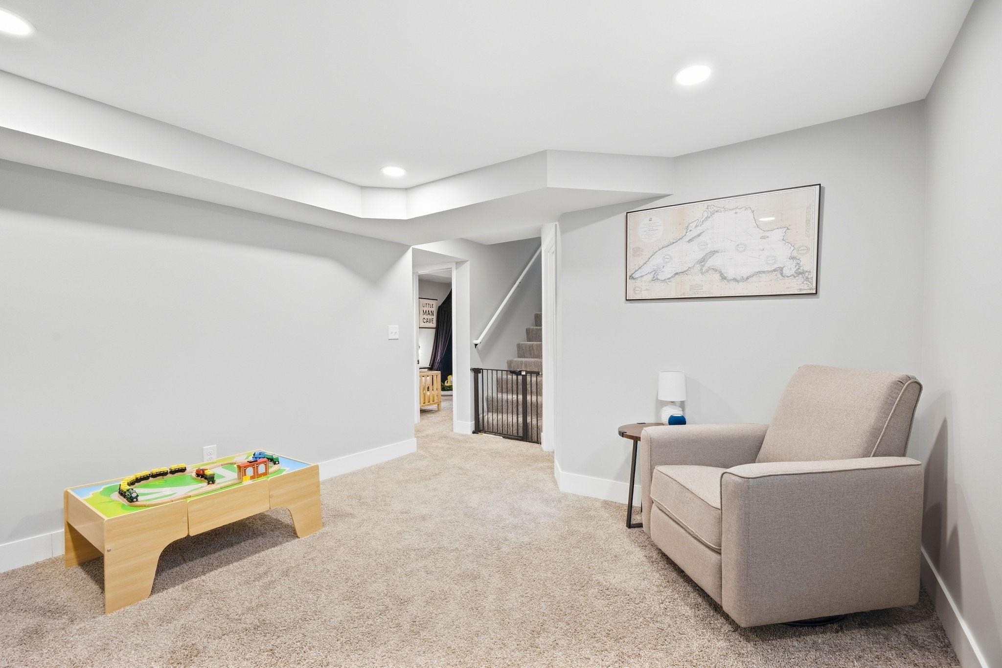 View of Residential at 3055 Salem Avenue, Saint Louis Park MN 55416, Saint Louis Park (20 of 27) - Mike Wilen | Minnesota Team Real Estate