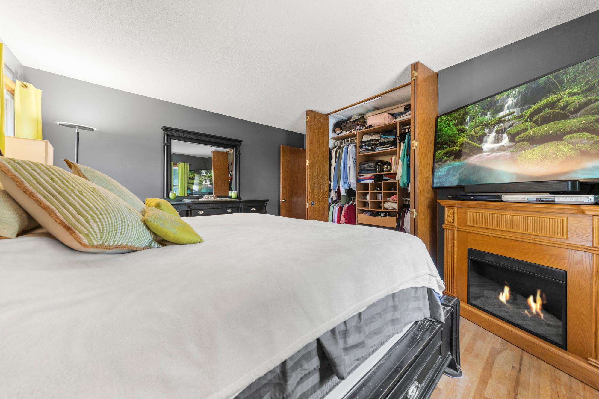 View of Residential at 228 Walnut Lane, Apple Valley MN 55124, Apple Valley (32 of 64) - Mike Wilen | Minnesota Team Real Estate