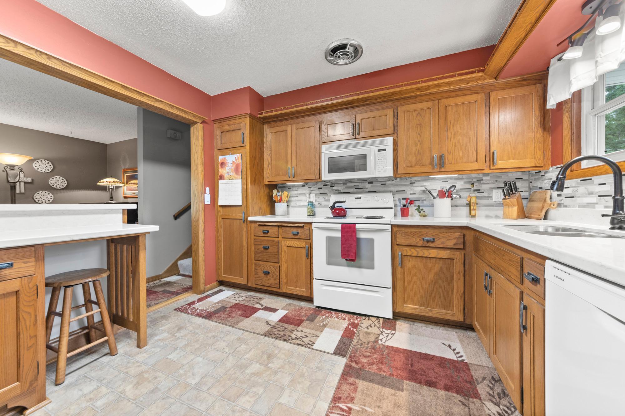 View of Residential at 228 Walnut Lane, Apple Valley MN 55124, Apple Valley (18 of 64) - Mike Wilen | Minnesota Team Real Estate
