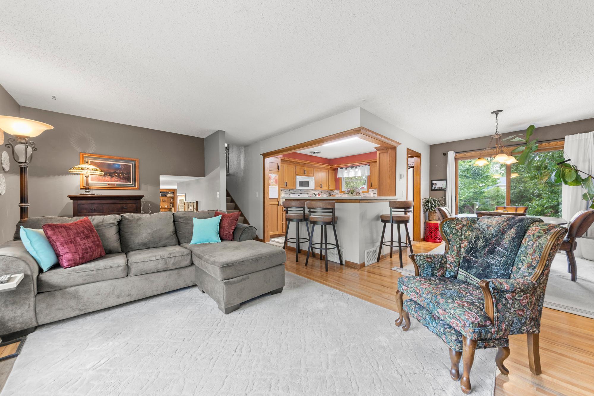 View of Residential at 228 Walnut Lane, Apple Valley MN 55124, Apple Valley (10 of 64) - Mike Wilen | Minnesota Team Real Estate