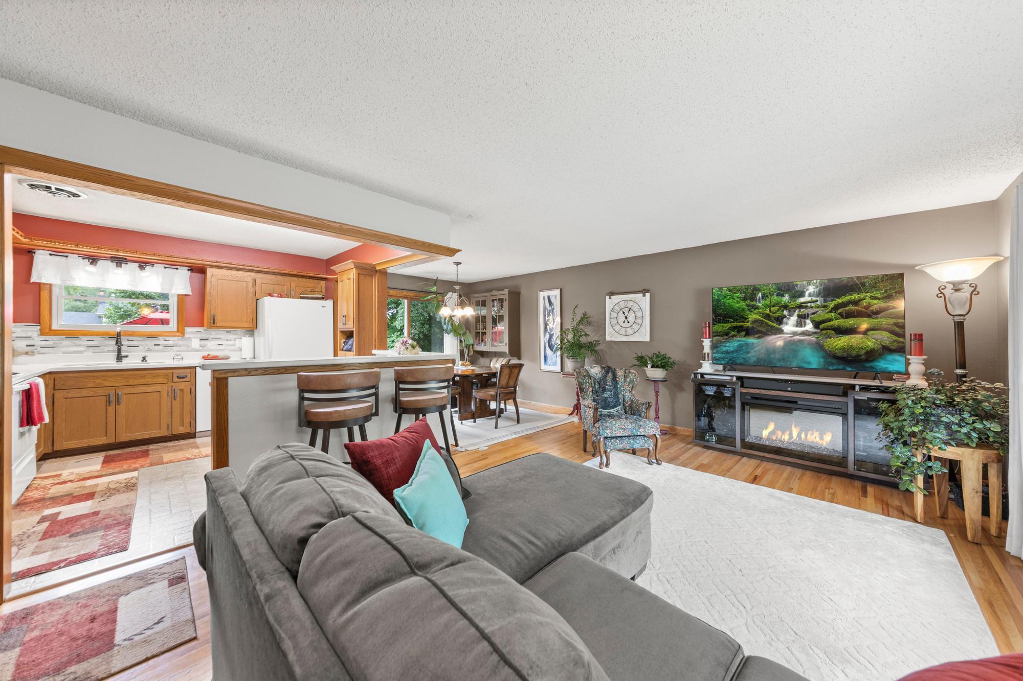 View of Residential at 228 Walnut Lane, Apple Valley MN 55124, Apple Valley (9 of 64) - Mike Wilen | Minnesota Team Real Estate