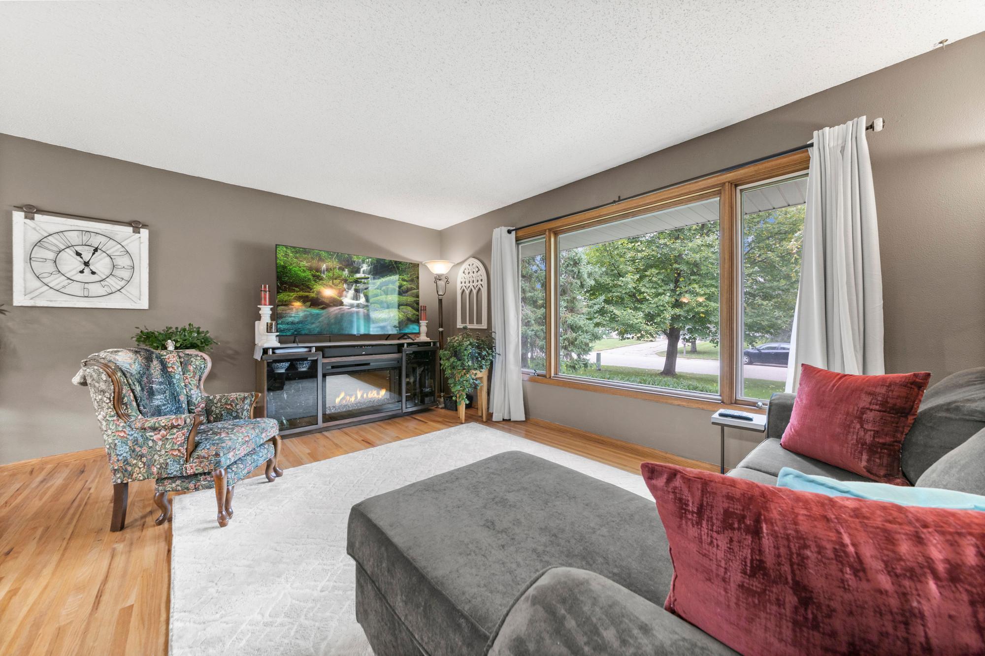 View of Residential at 228 Walnut Lane, Apple Valley MN 55124, Apple Valley (8 of 64) - Mike Wilen | Minnesota Team Real Estate