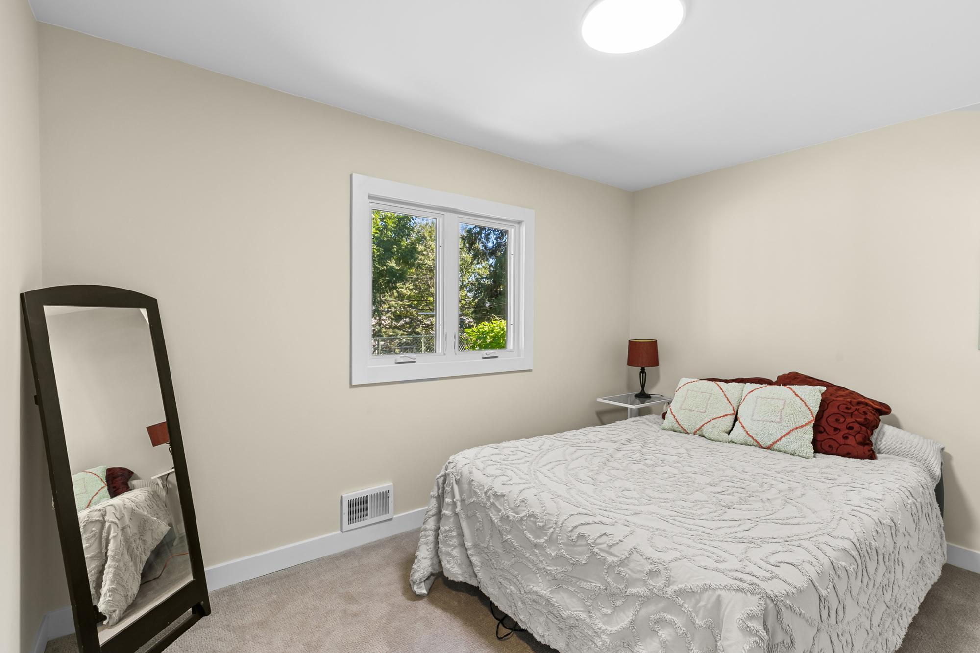 View of Residential at 2566 Beacon Street, Roseville MN 55113, Roseville (22 of 31) - Mike Wilen | Minnesota Team Real Estate