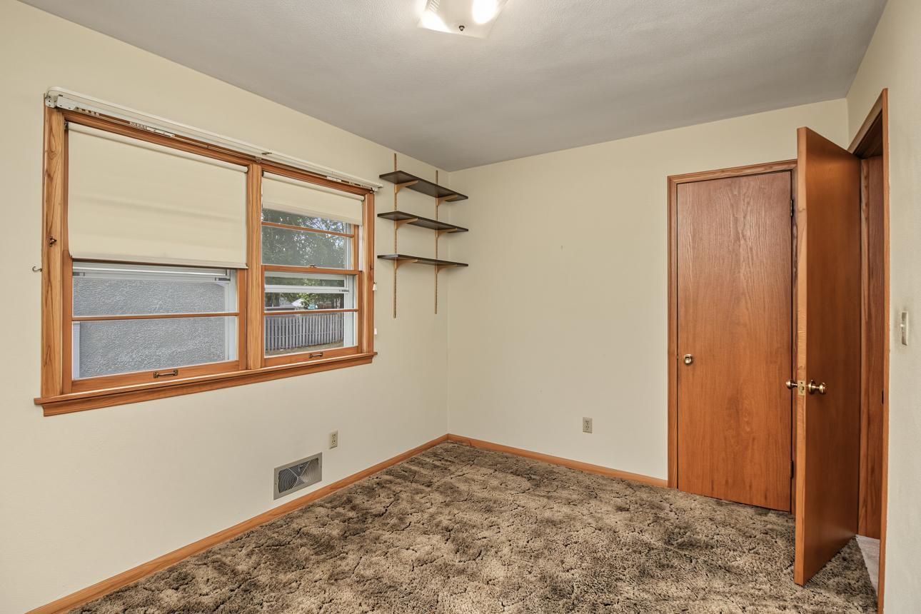 View of Residential at 830 Pedersen Street, Saint Paul MN 55119, Saint Paul (10 of 17) - Mike Wilen | Minnesota Team Real Estate