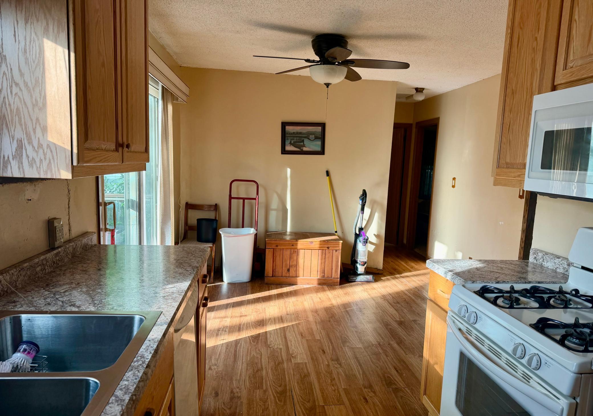 View of Residential at 2205 Brookview Drive, Brooklyn Center MN 55430, Brooklyn Center (4 of 14) - Mike Wilen | Minnesota Team Real Estate