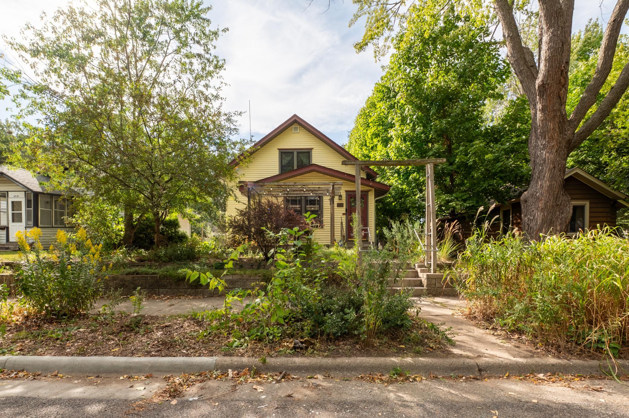 View of Residential at 4543 Oliver Avenue, Minneapolis MN 55412, Minneapolis (2 of 35) - Mike Wilen | Minnesota Team Real Estate