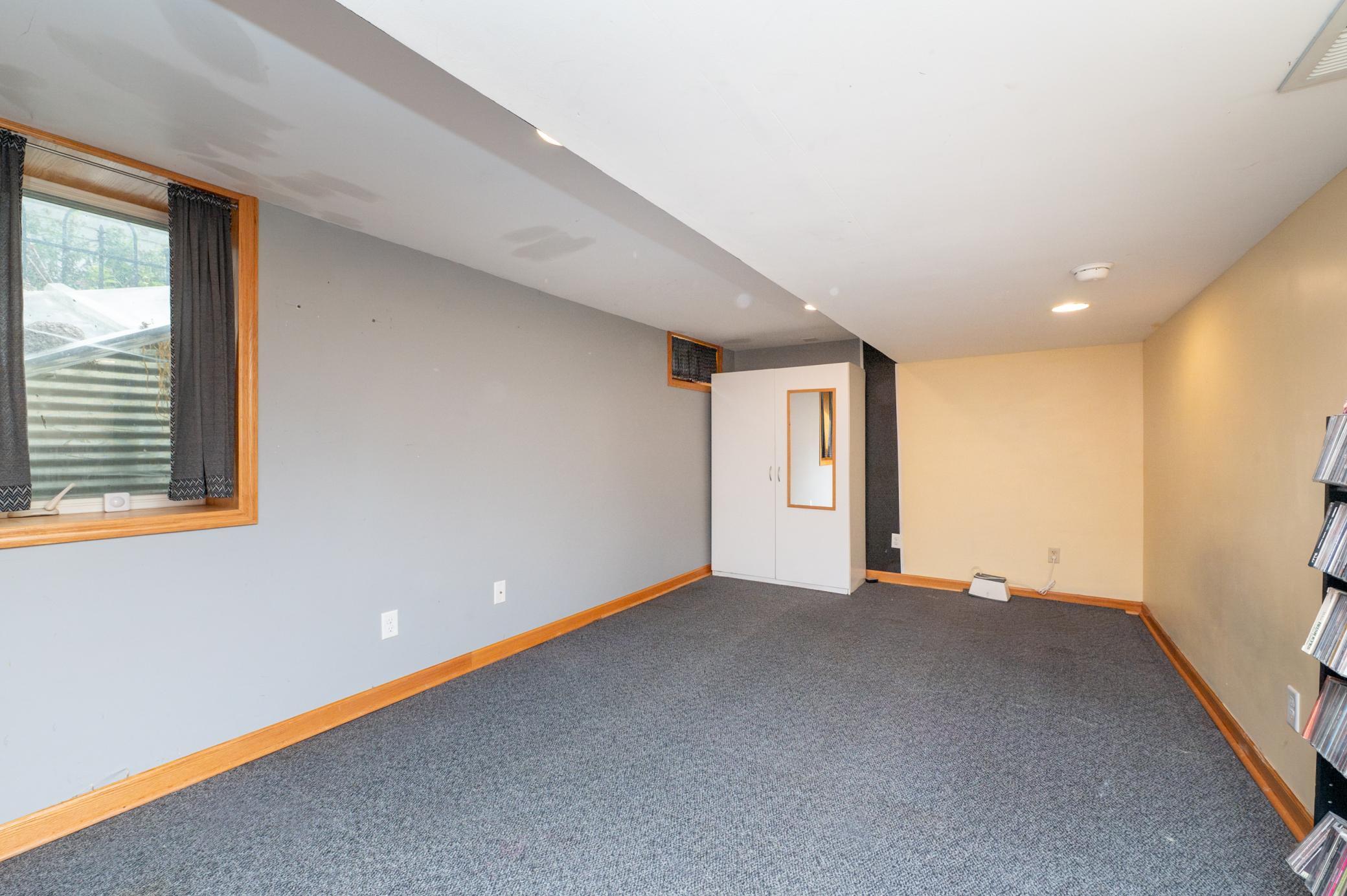 View of Residential at 4543 Oliver Avenue, Minneapolis MN 55412, Minneapolis (21 of 35) - Mike Wilen | Minnesota Team Real Estate
