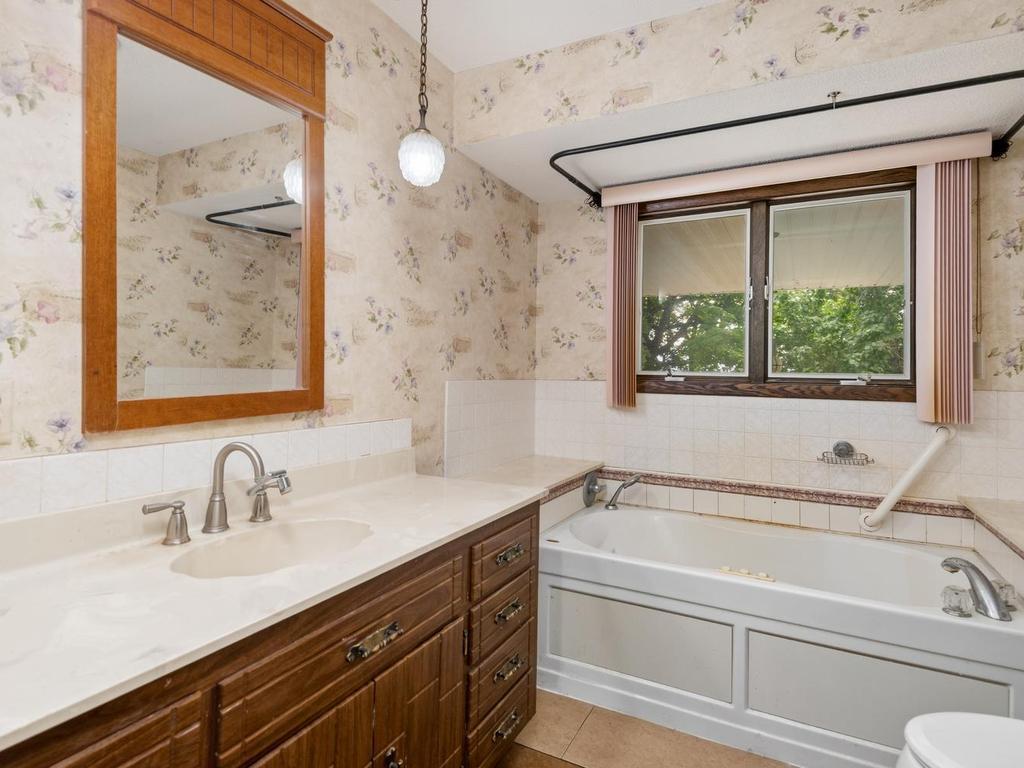 View of Residential at 11165 Highway 7, Waconia MN 55387, Waconia (19 of 41) - Mike Wilen | Minnesota Team Real Estate