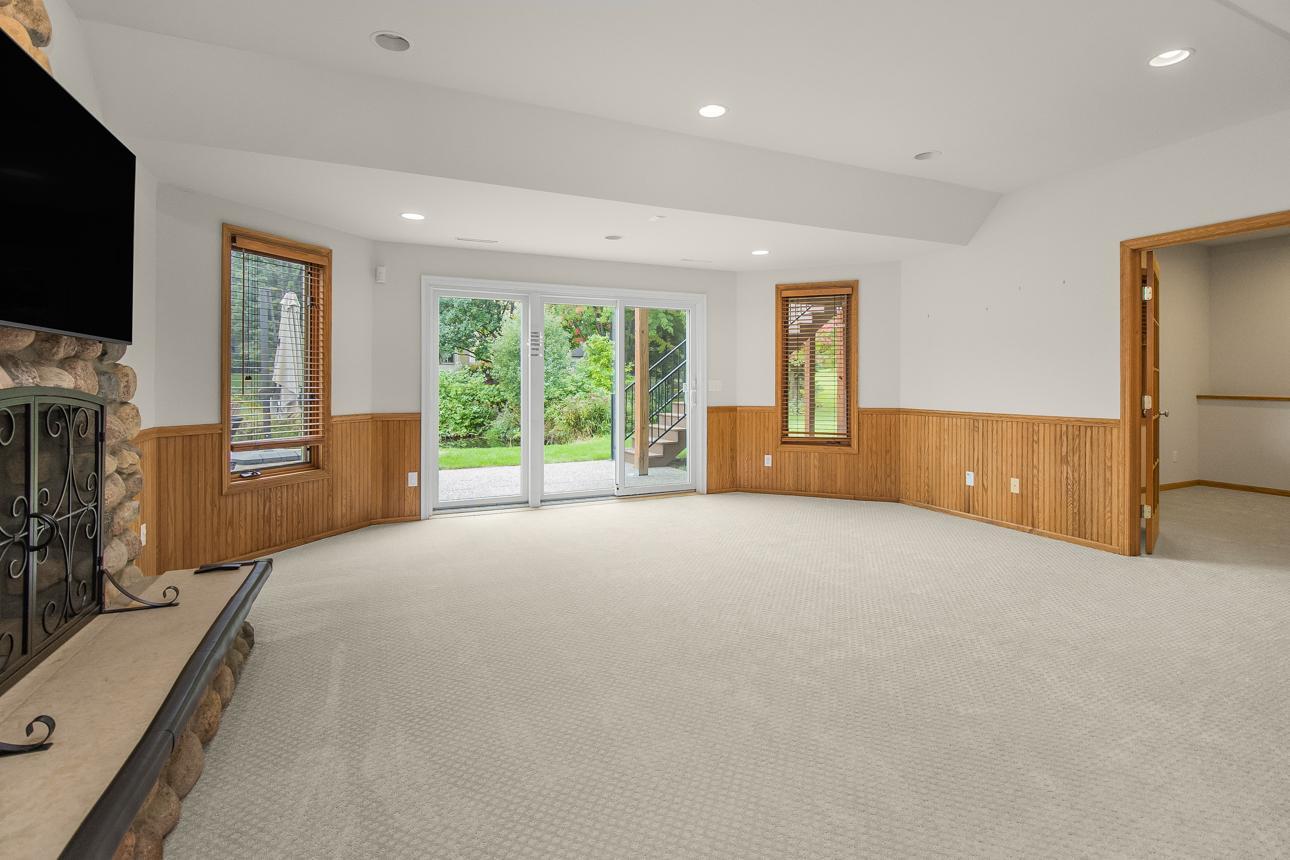 View of Residential at 818 Park Place Drive, Mendota Heights MN 55118, Mendota Heights (31 of 44) - Mike Wilen | Minnesota Team Real Estate