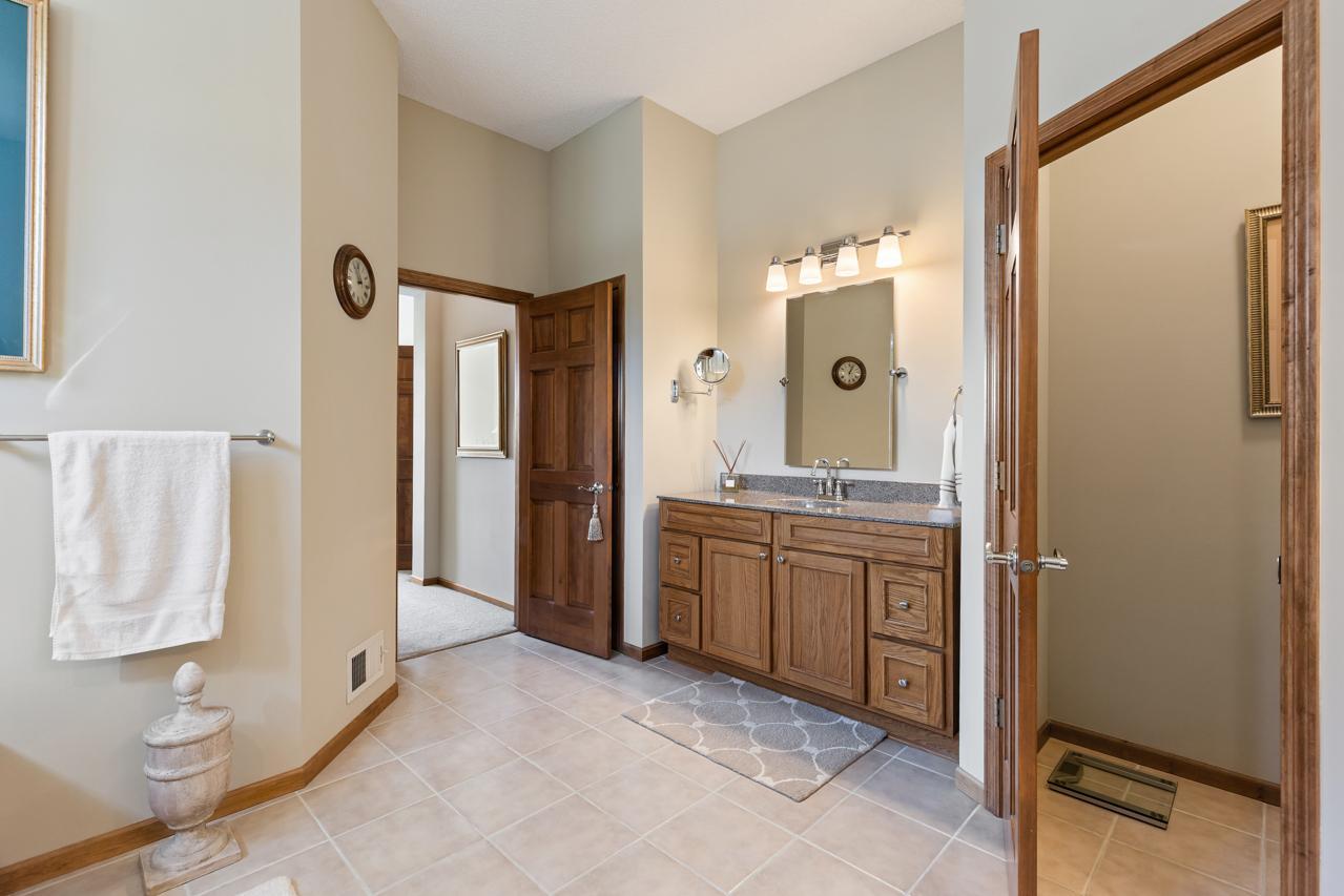 View of Residential at 18711 Farmstead Circle, Eden Prairie MN 55347, Eden Prairie (27 of 45) - Mike Wilen | Minnesota Team Real Estate