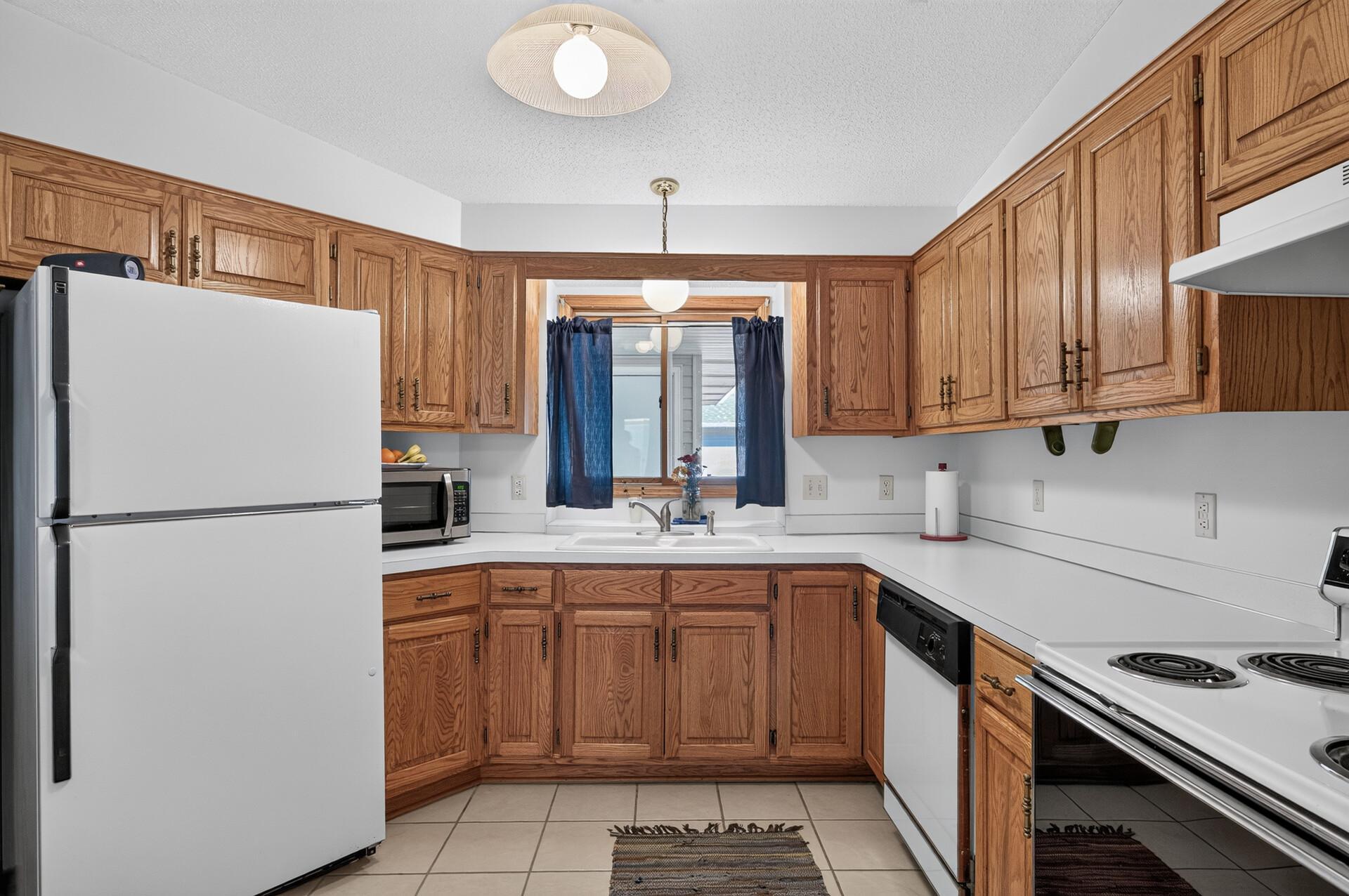 View of Residential at 8709 Norway Street, Coon Rapids MN 55433, Coon Rapids (13 of 24) - Mike Wilen | Minnesota Team Real Estate