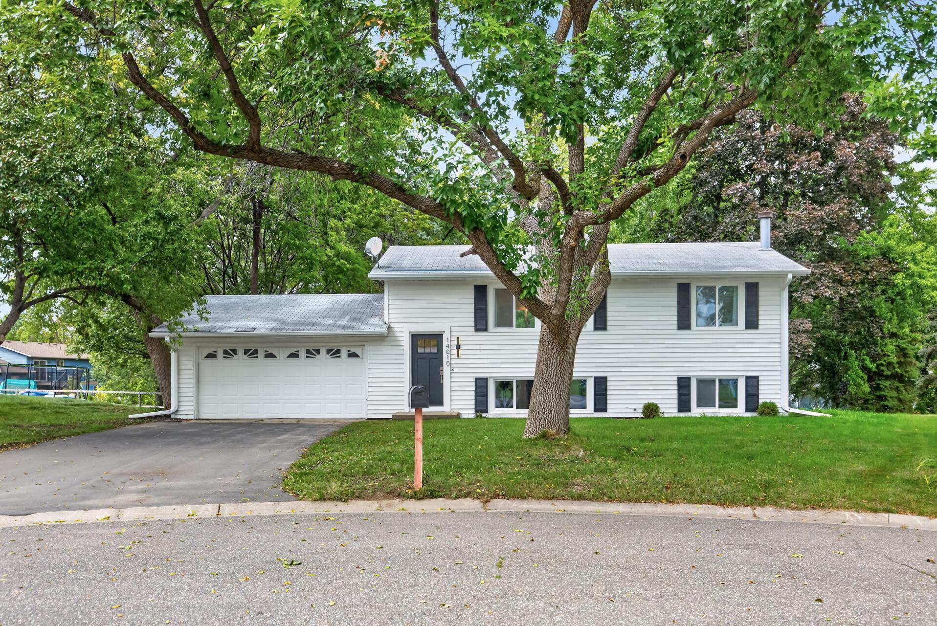 View of Residential at 14010 38th Avenue, Plymouth MN 55447, Plymouth (2 of 42) - Mike Wilen | Minnesota Team Real Estate