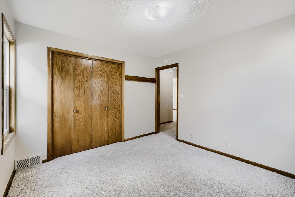 View of Residential at 641 8th Avenue, South Saint Paul MN 55075, South Saint Paul (18 of 34) - Mike Wilen | Minnesota Team Real Estate
