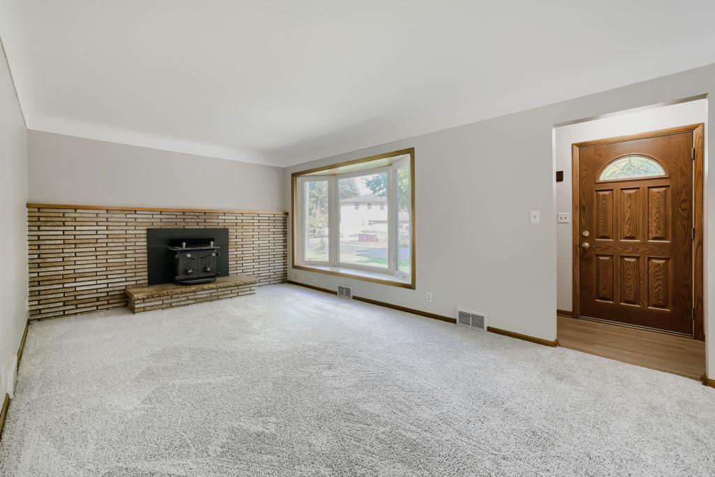 View of Residential at 641 8th Avenue, South Saint Paul MN 55075, South Saint Paul (4 of 34) - Mike Wilen | Minnesota Team Real Estate