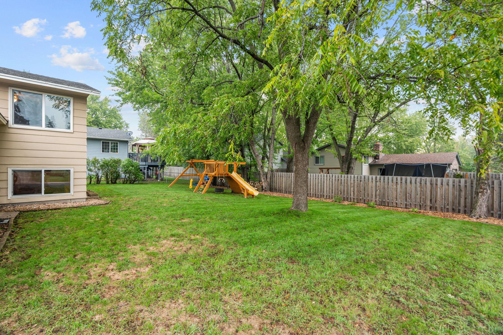 View of Residential at 9612 Union Terrace Lane, Maple Grove MN 55369, Maple Grove (3 of 27) - Mike Wilen | Minnesota Team Real Estate