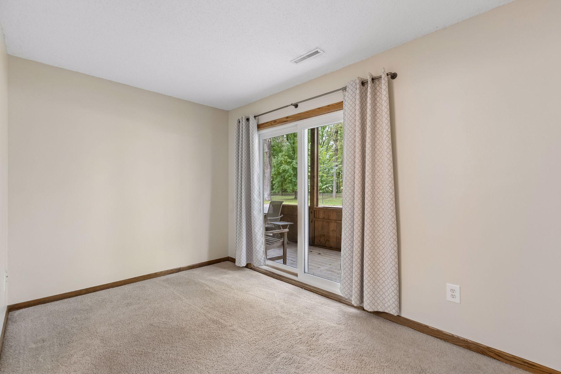 View of Residential at 533 Ravoux Road, Chaska MN 55318, Chaska (28 of 46) - Mike Wilen | Minnesota Team Real Estate