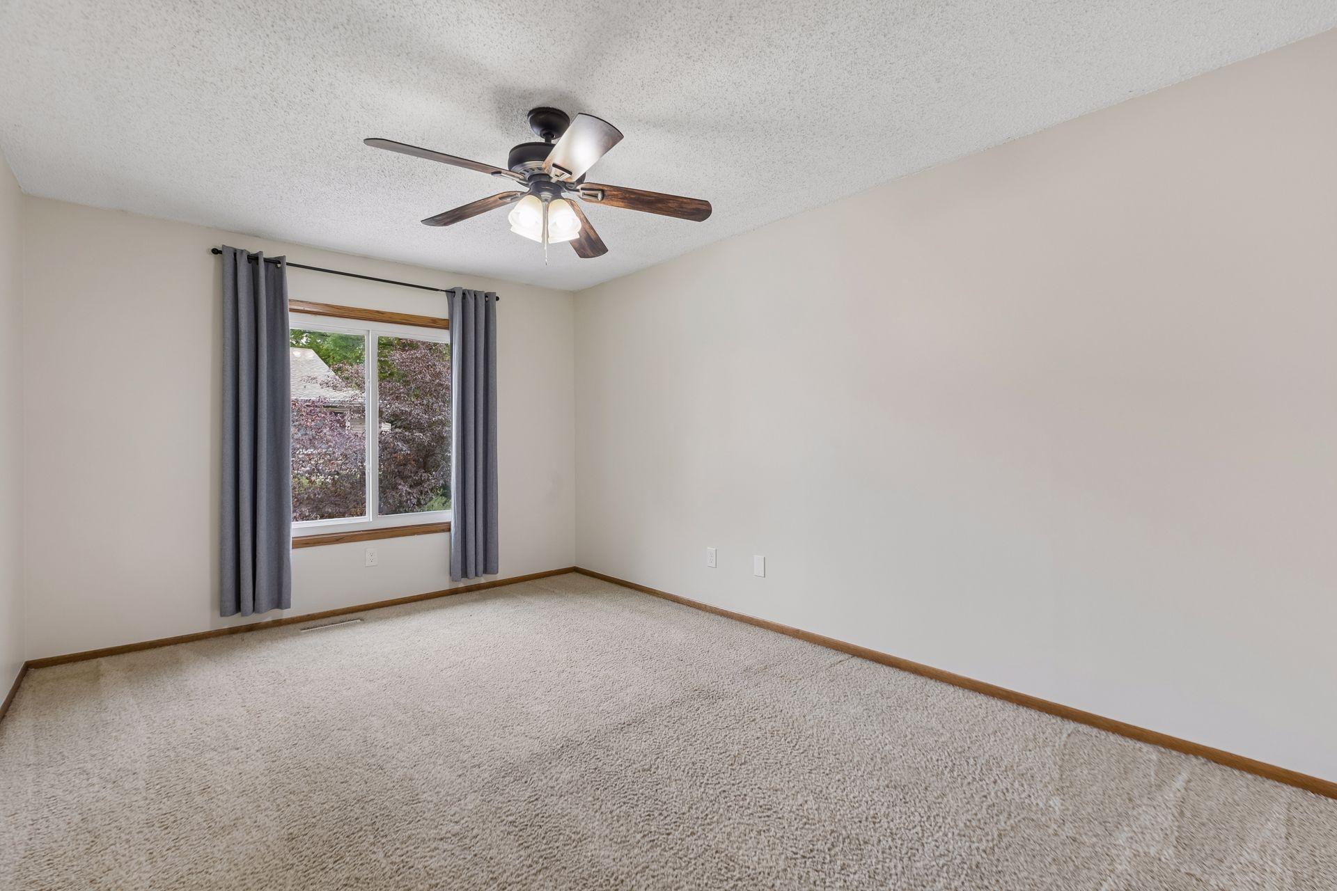 View of Residential at 533 Ravoux Road, Chaska MN 55318, Chaska (18 of 46) - Mike Wilen | Minnesota Team Real Estate