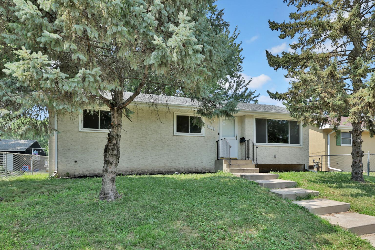 View of Single Family at 1017 Livingston Avenue, West Saint Paul - Mike Wilen | Minnesota Team Real Estate