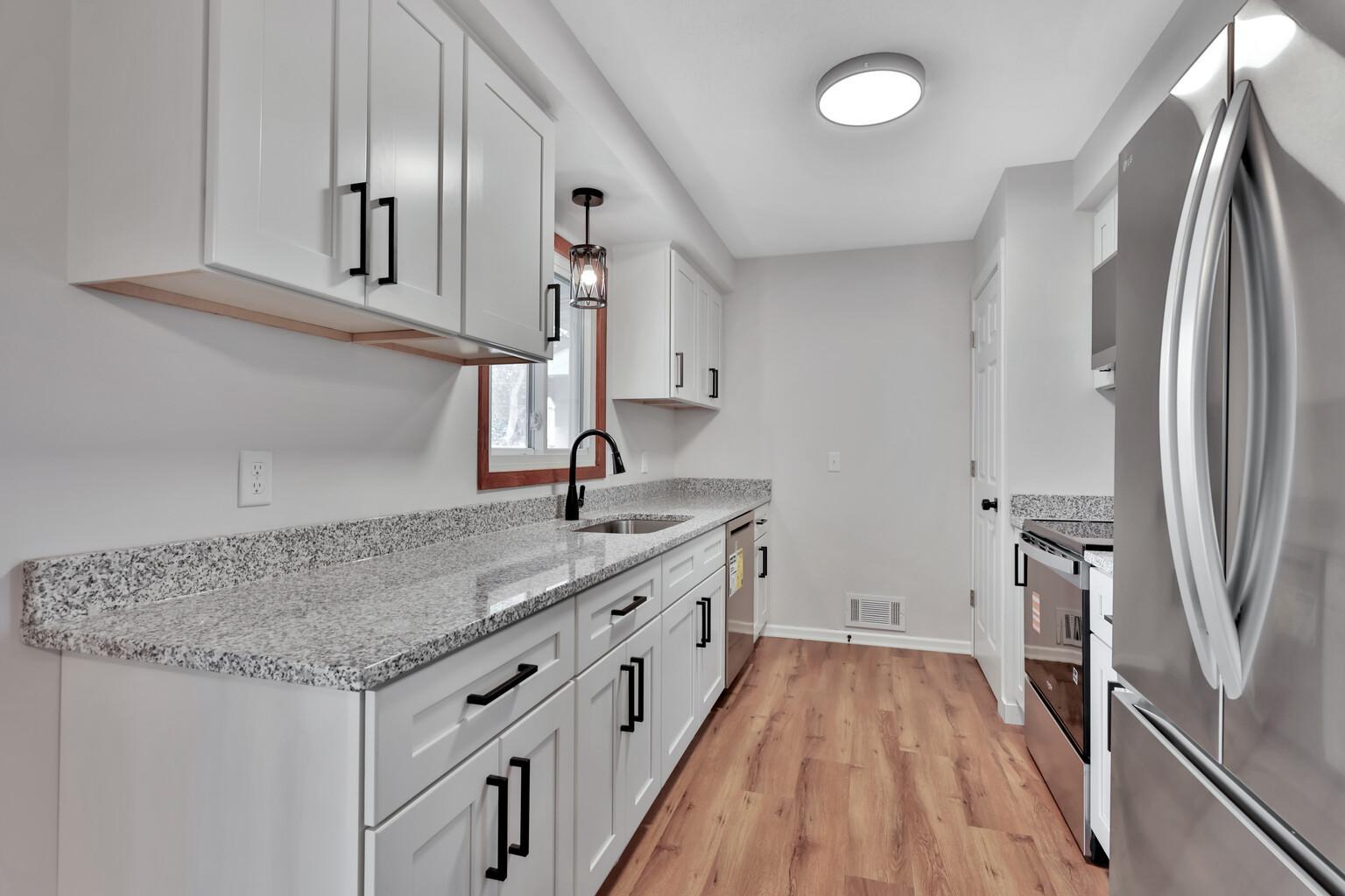 View of Residential at 1017 Livingston Avenue, West Saint Paul MN 55118, West Saint Paul (12 of 37) - Mike Wilen | Minnesota Team Real Estate