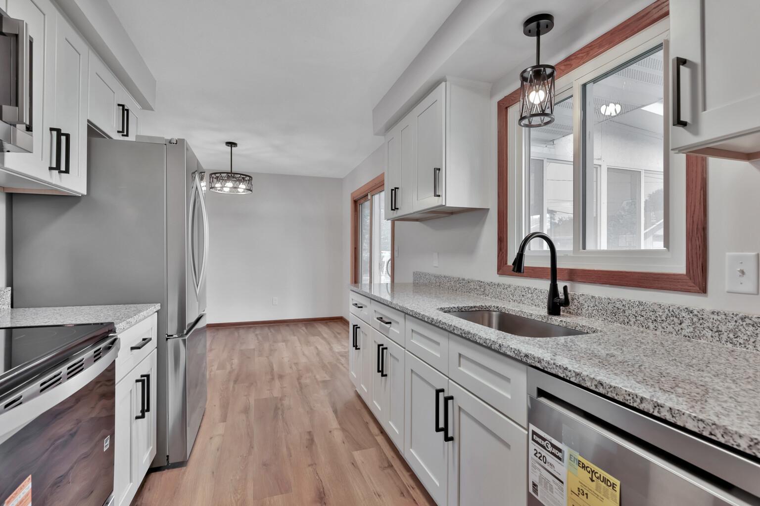 View of Residential at 1017 Livingston Avenue, West Saint Paul MN 55118, West Saint Paul (14 of 37) - Mike Wilen | Minnesota Team Real Estate
